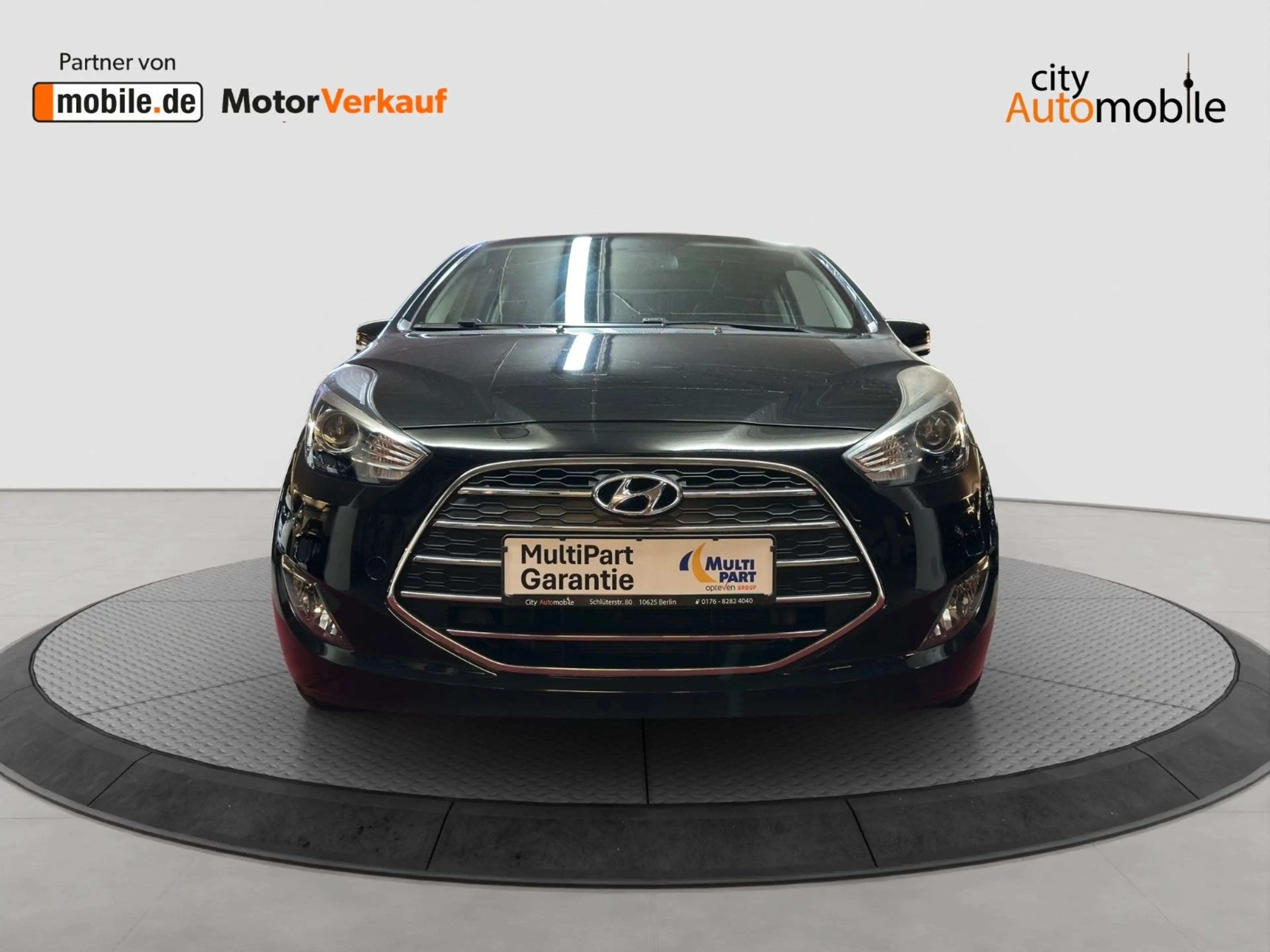 Hyundai iX20 Style/Pano-Dach/Tempomat/Leder/SHZ/PDC — photo 8