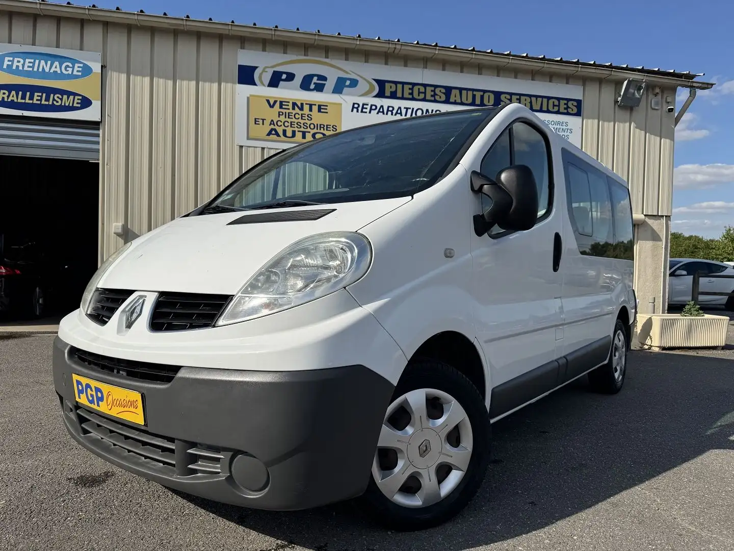 Renault Trafic L1H1 1200 2.0 DCI 90CH ECO AUTHENTIQUE Weiß - 1