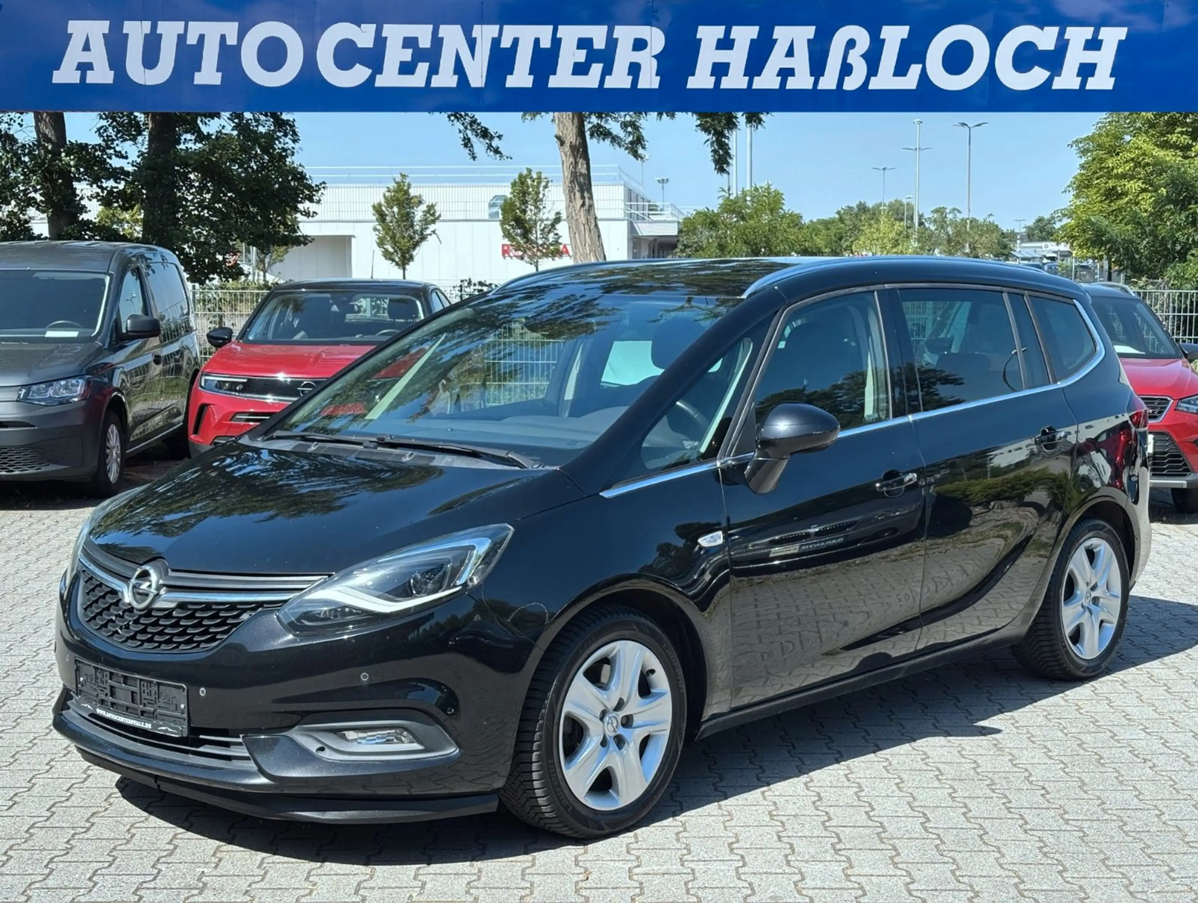 Opel Zafira Tourer Innovation Auto.*Navi*LED*AHK*CAM*
