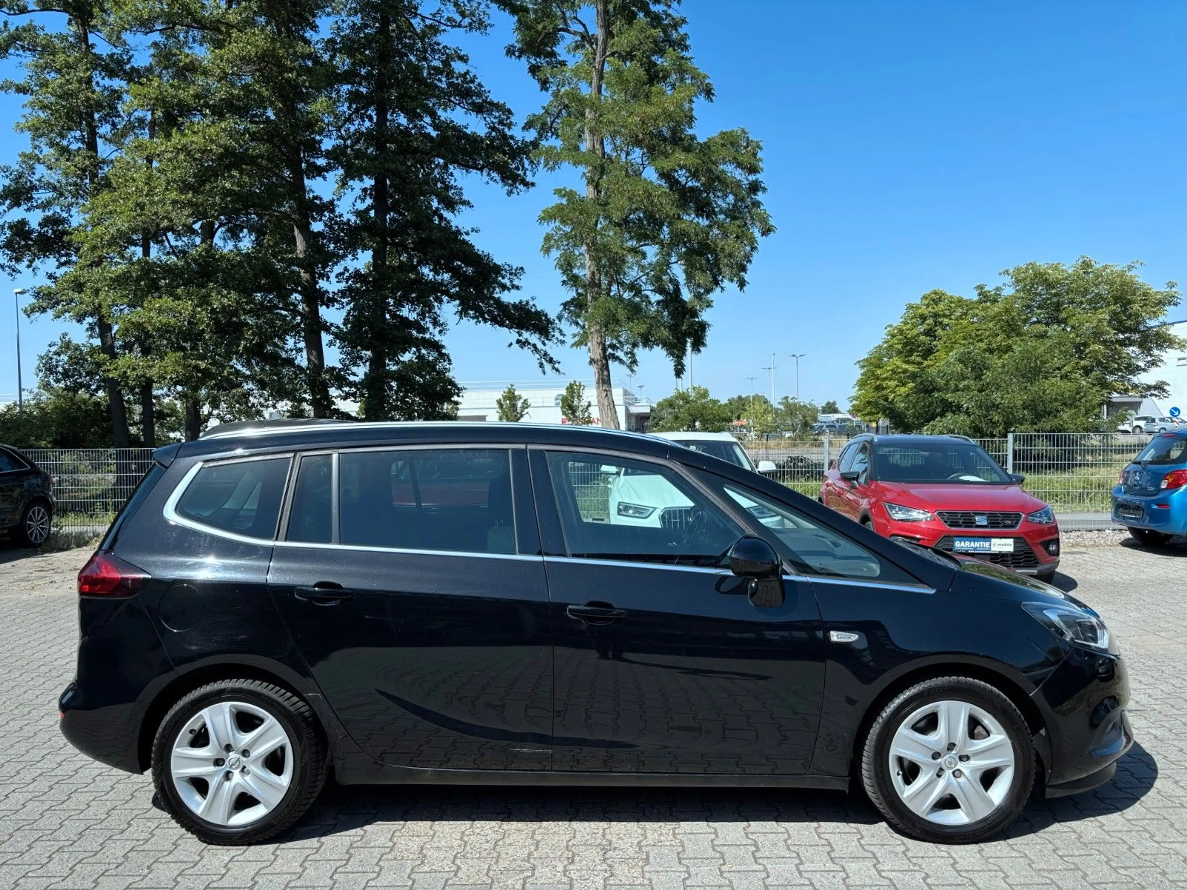 Opel Zafira Tourer Innovation Auto.*Navi*LED*AHK*CAM* — photo 10
