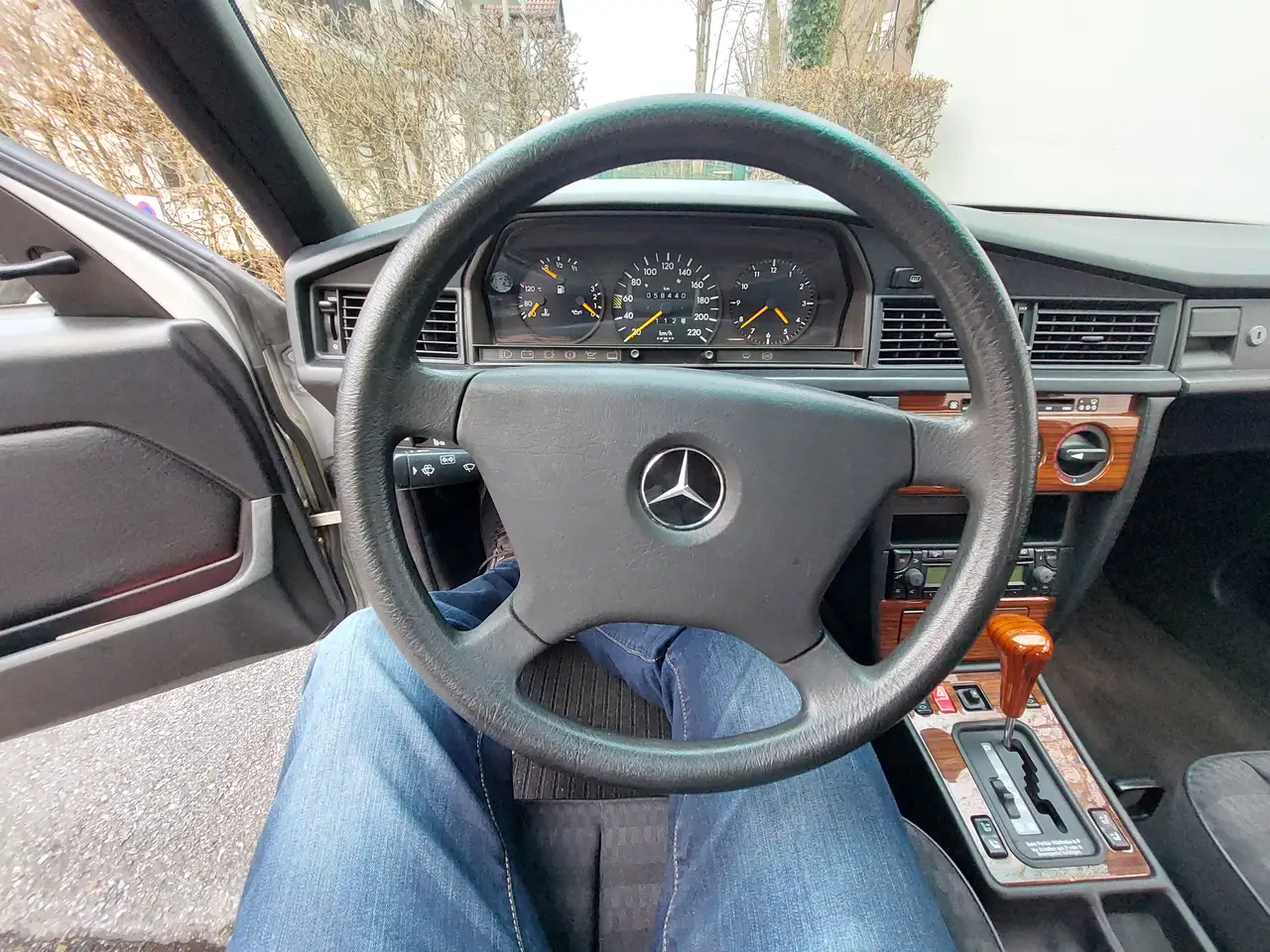 Mercedes-Benz 190 E 1.8, foto 11