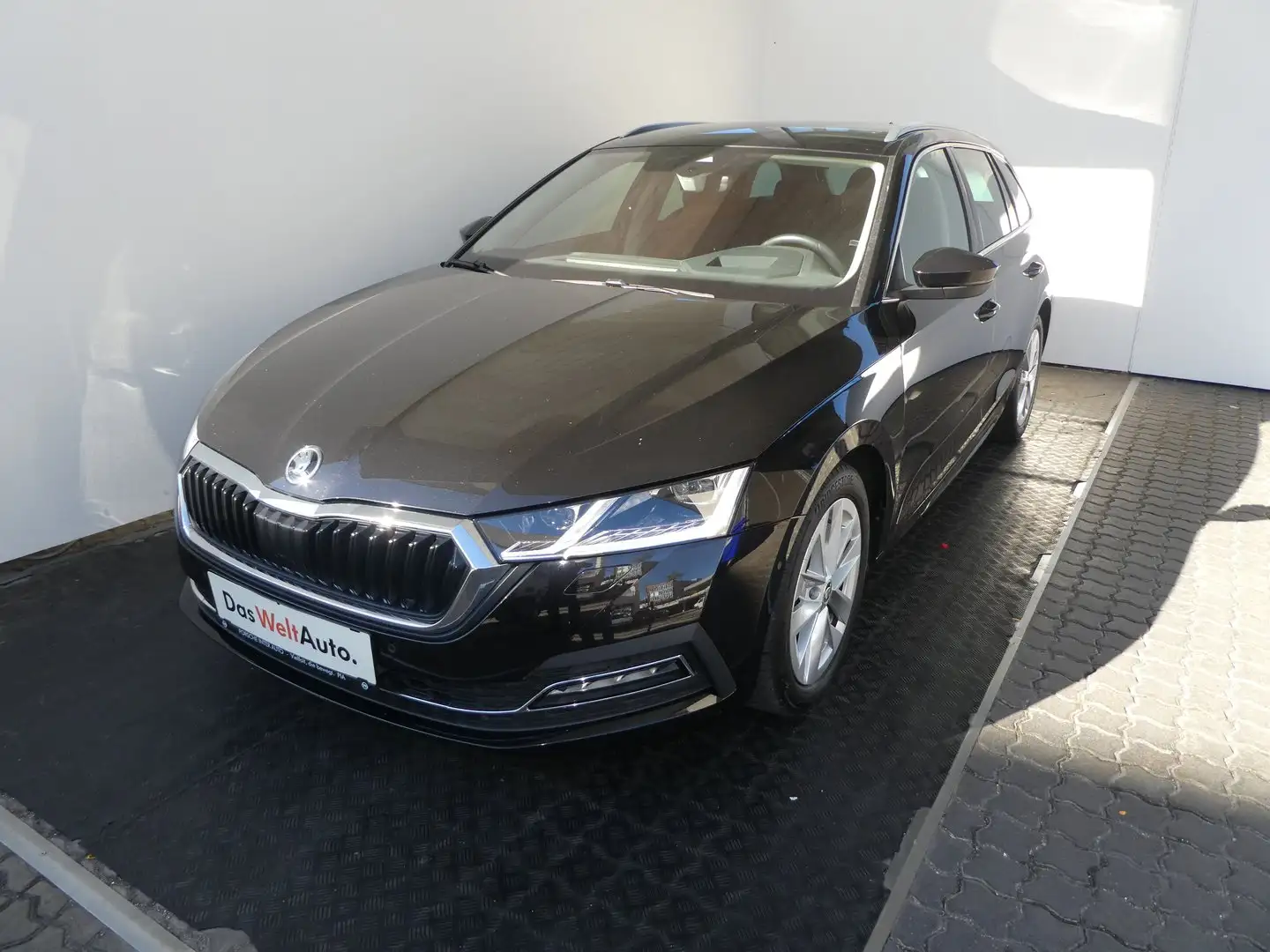 Skoda Octavia Style TDI DSG Noir - 1