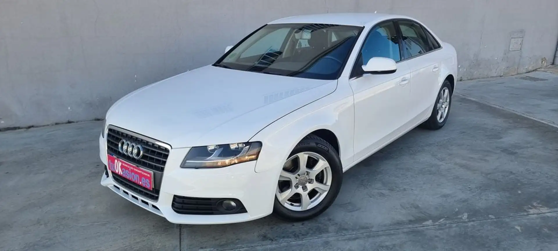 Audi A4 1.8TFSI 120CV DSG Blanco - 1
