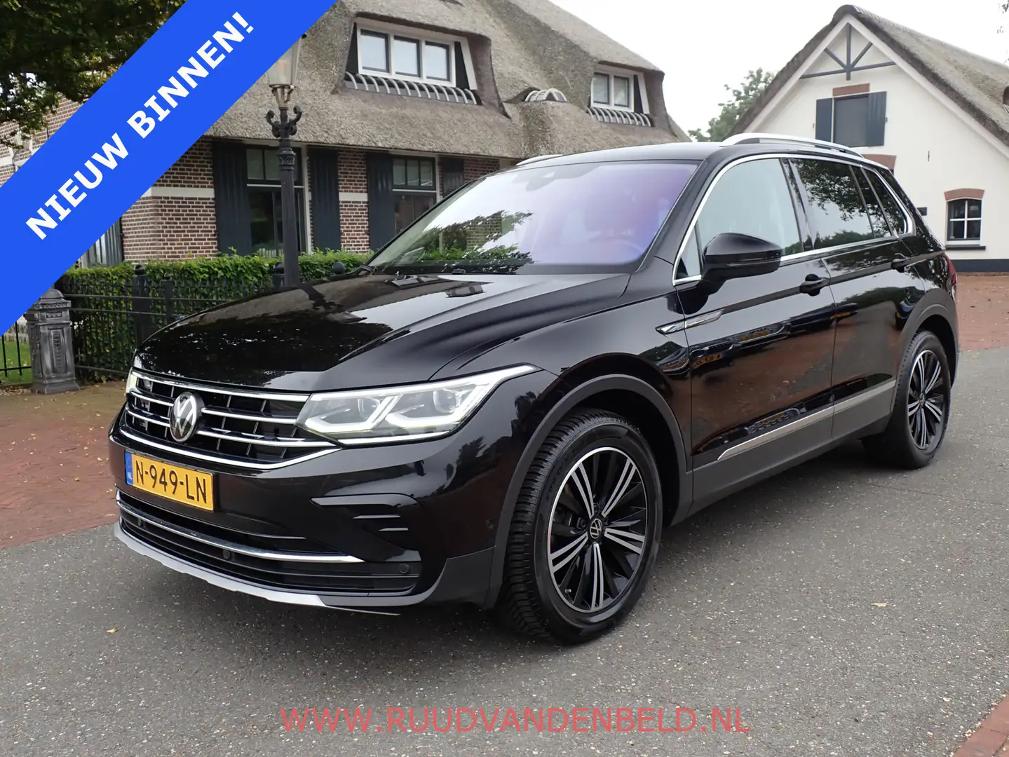 Volkswagen Tiguan 1.5TSI Elegance ACC/VIRTUAL/TREKHAAK/CAMERA/CARPLA Zwart - 1