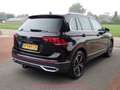 Volkswagen Tiguan 1.5TSI Elegance ACC/VIRTUAL/TREKHAAK/CAMERA/CARPLA Zwart - thumbnail 4