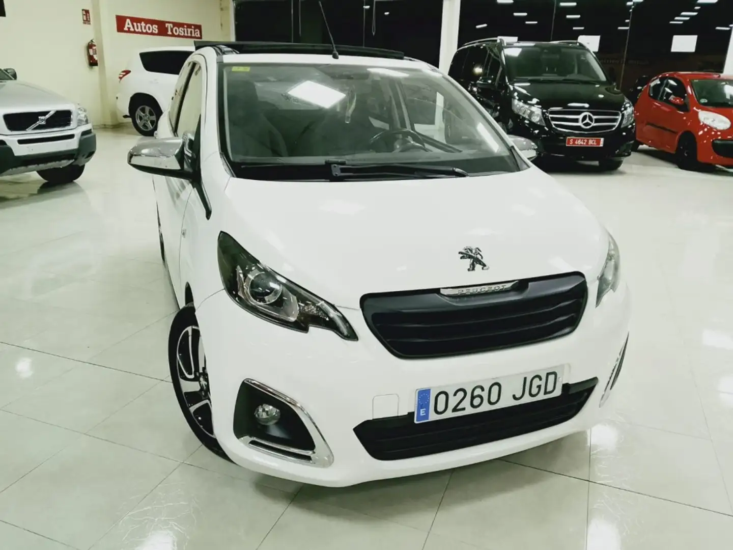 Peugeot 108 Top! 1.2 PureTech Allure Blanco - 1