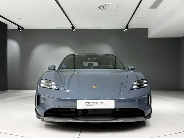 Porsche Taycan view 4