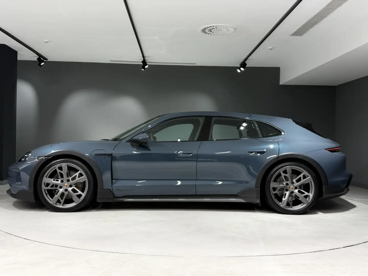 Porsche Taycan 4 Cross Turismo Azul - 2