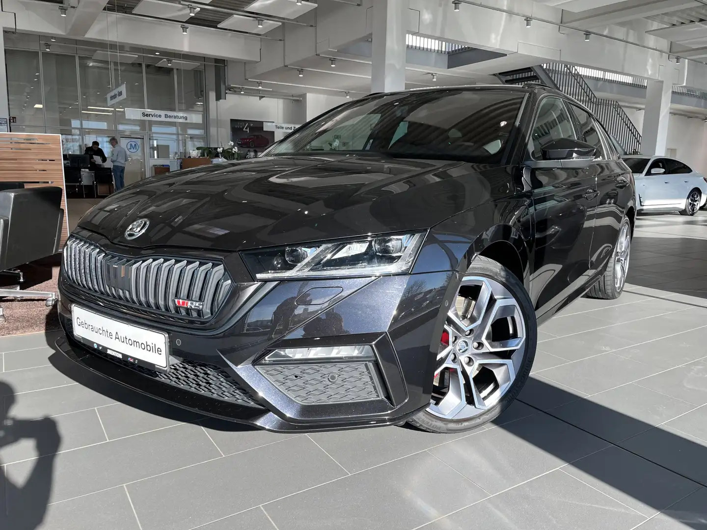 Skoda Octavia RS iV Combi LED/Shz/CarPlay Schwarz - 1
