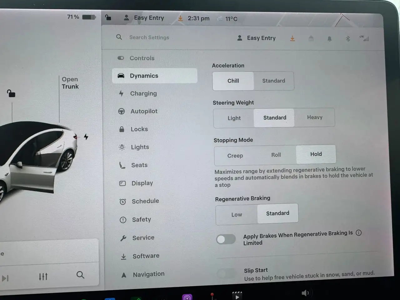Tesla Model 3 снимка Tesla Model 3
