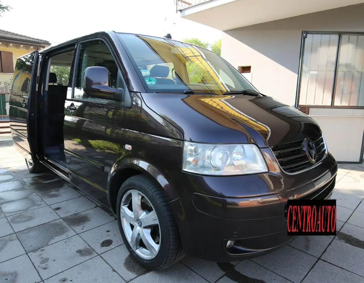 Volkswagen T5 Multivan 2.5 TDI/174CV Tiptr.Highline Marrone - 1