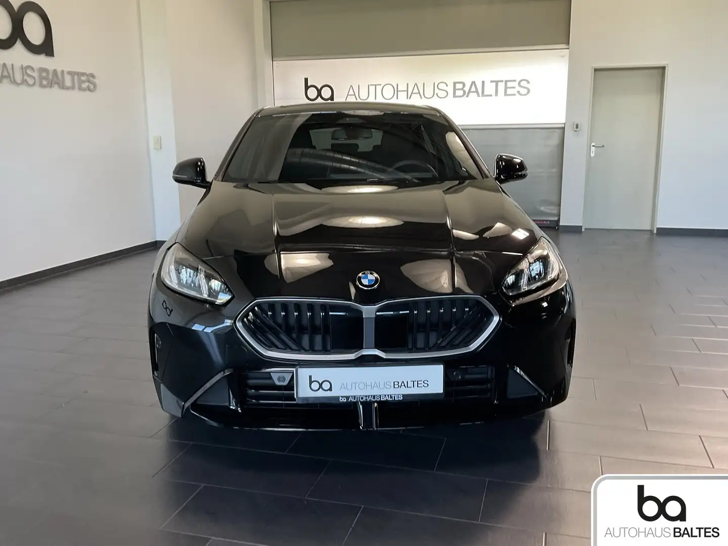 BMW 120 120d M Sport 19"/Pano/Park/DrivPlus/AAC Noir - 2