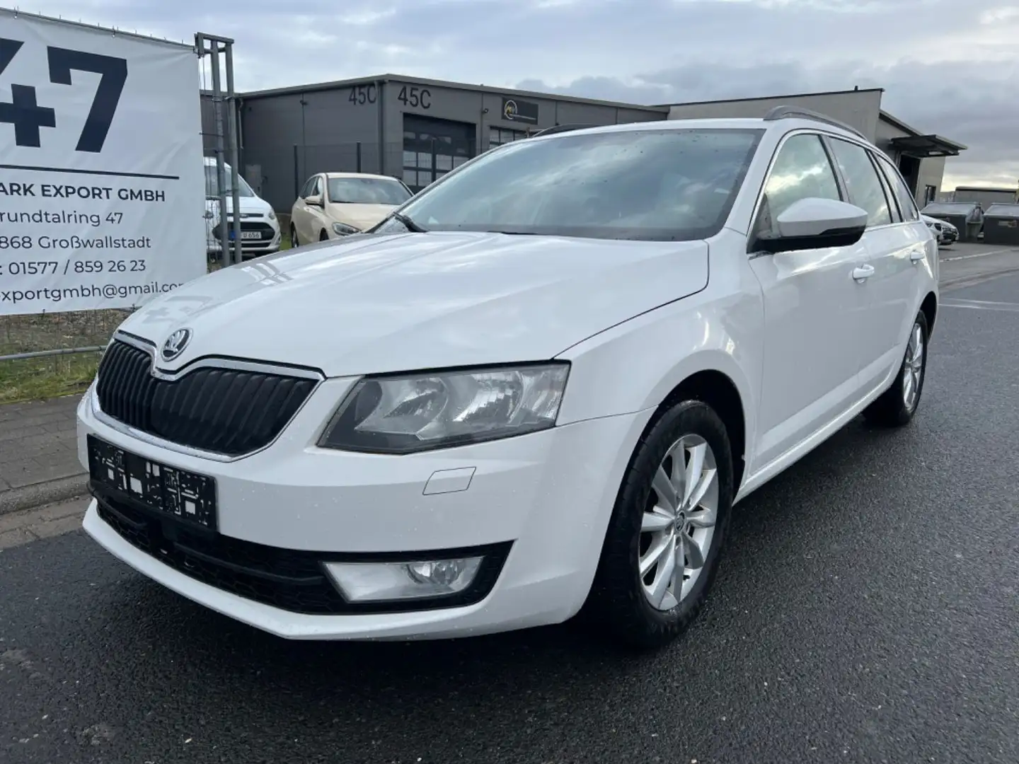 Skoda Octavia Combi Ambition*ERDGAS+BENZIN*SHZ*KLIMA* Weiß - 1