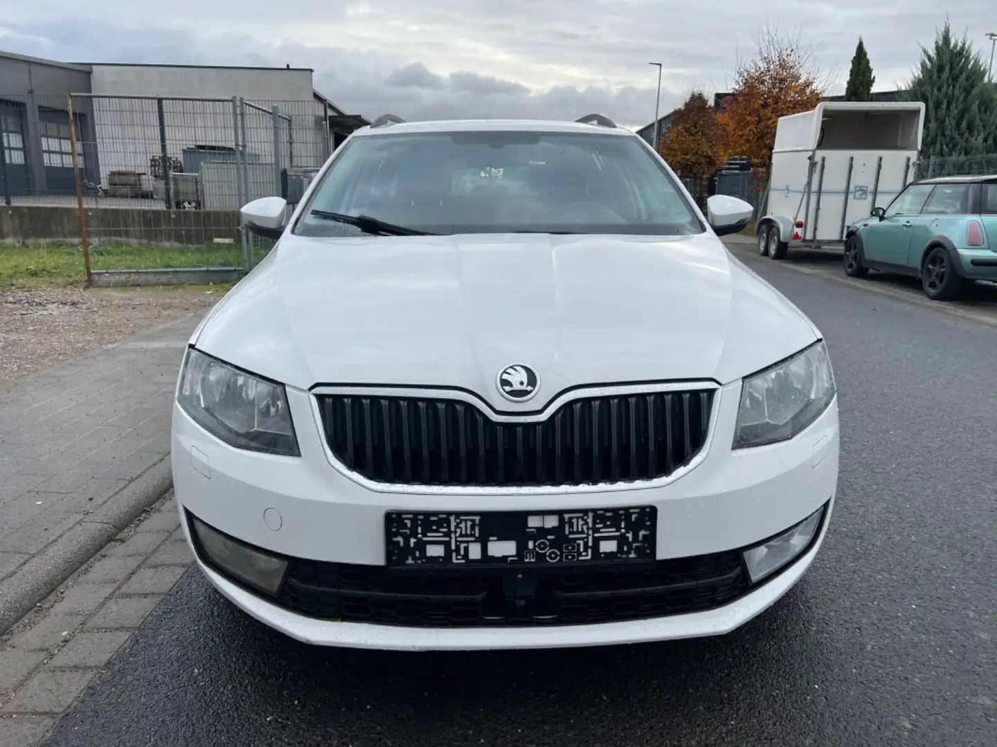 Skoda Octavia Combi Ambition*ERDGAS+BENZIN*SHZ*KLIMA* Weiß - 2