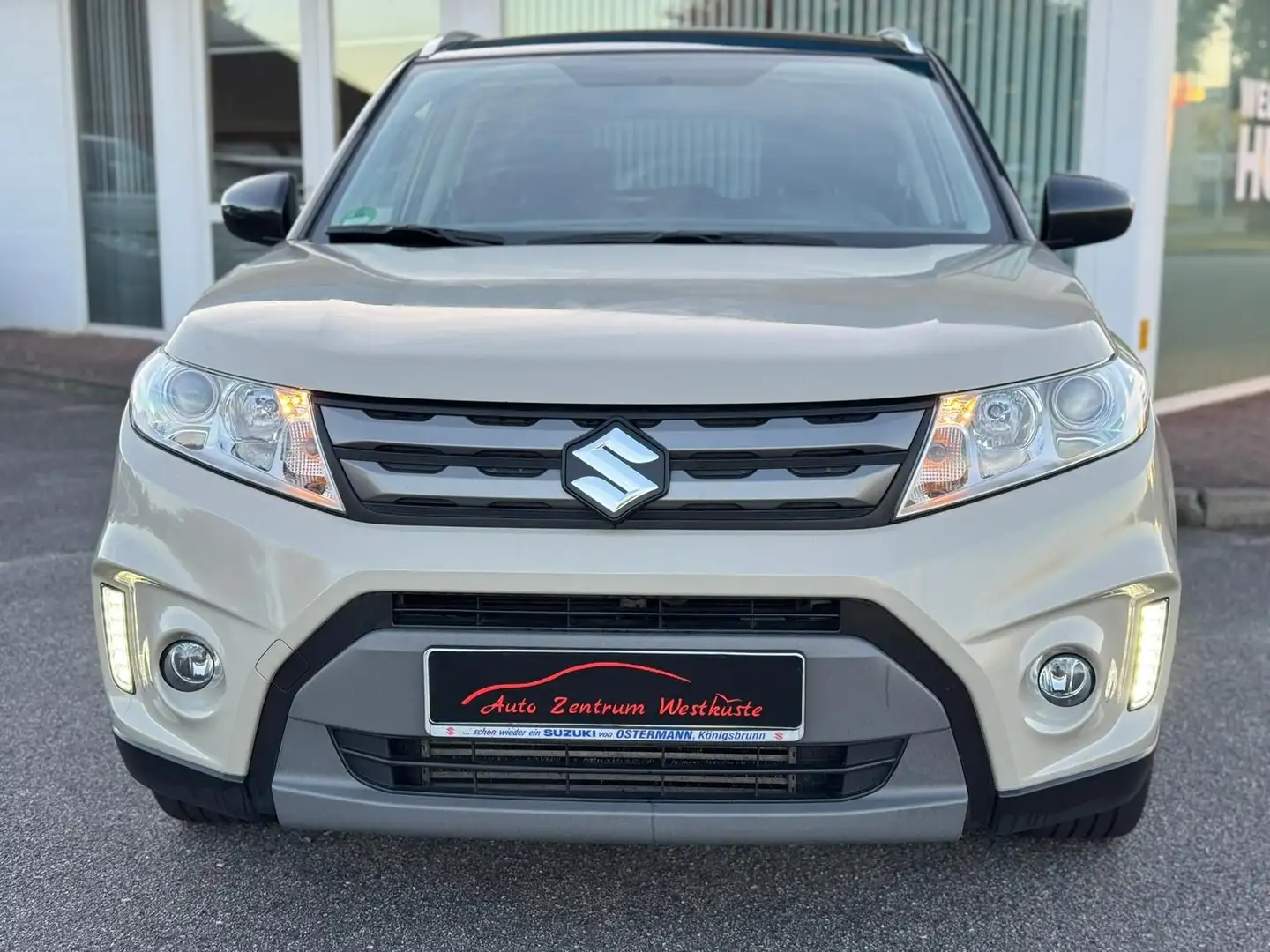 Suzuki Vitara 1.6 DDiS 2x4 Comfort Navi Kamera Marrone - 2