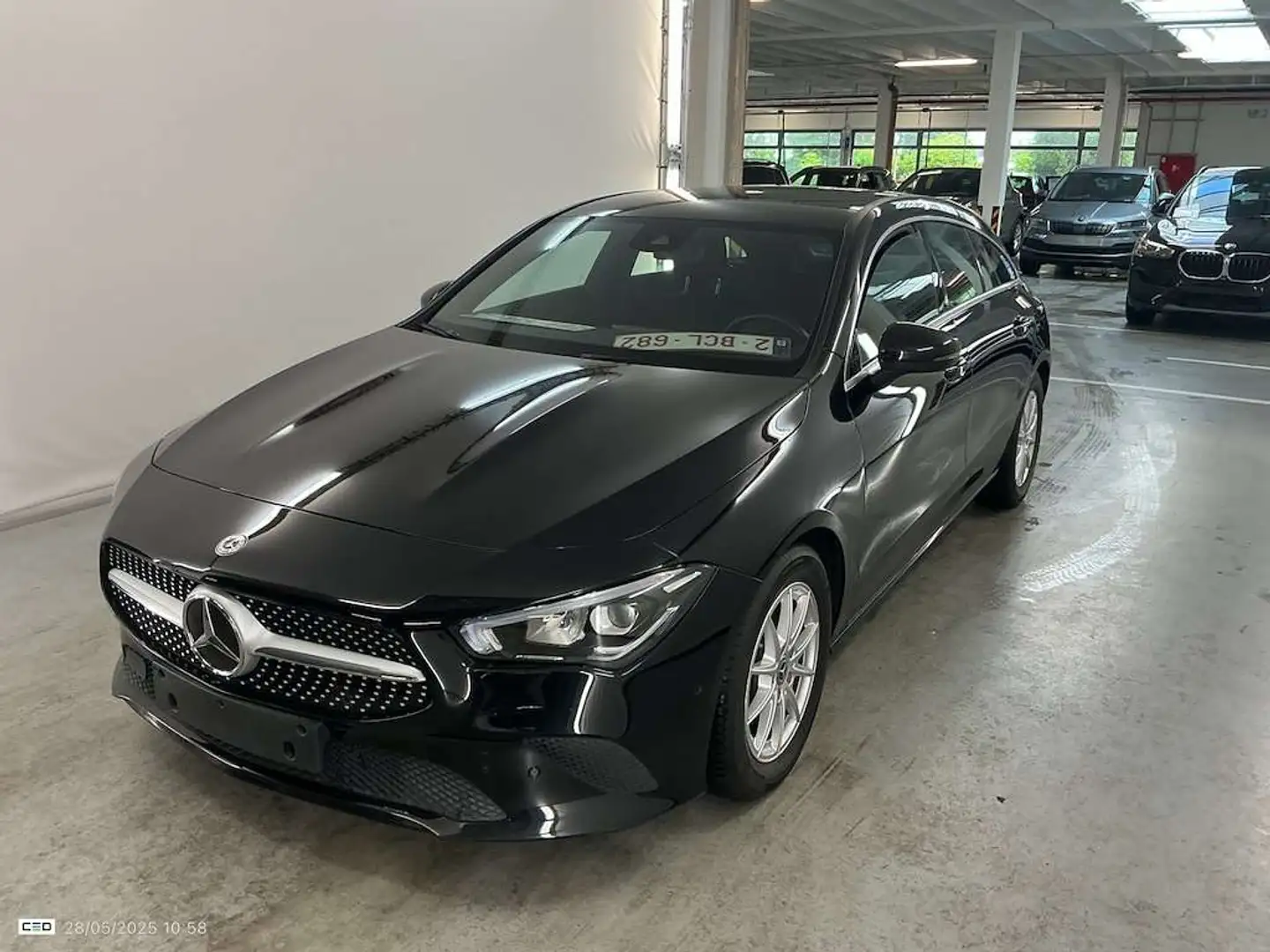 Mercedes-Benz CLA 180 d ShootingBrake 7GTRONIC **FULL LED-CRUISE-NAVI** Noir - 2