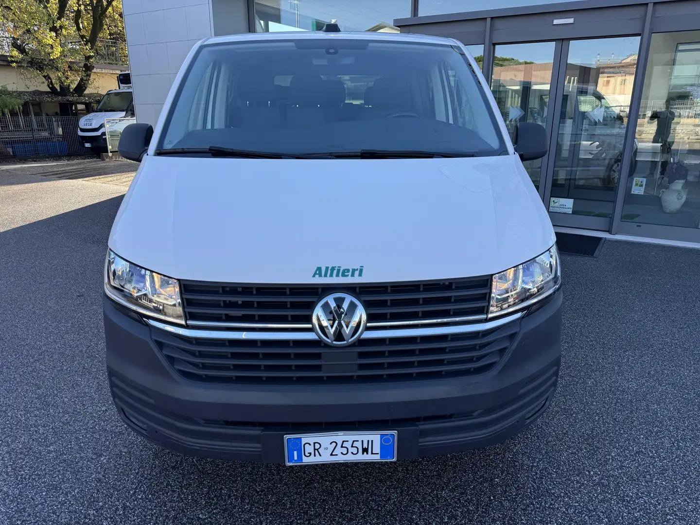 Volkswagen T6.1 Caravelle 2.0TDI DSG 150cv E6D Trendline 2 Clima 9 Posti IVA Blanc - 2