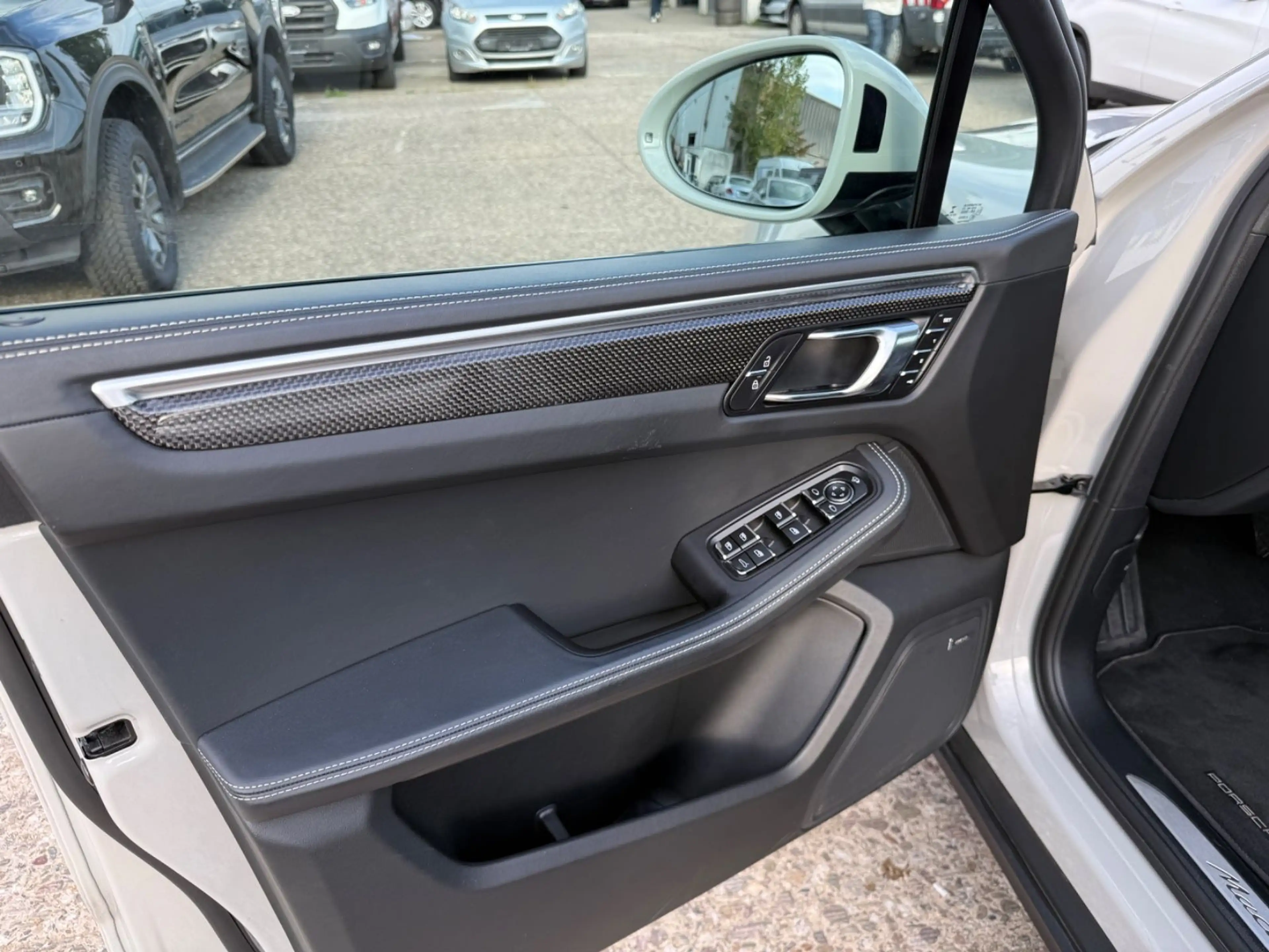 Porsche Macan S Sport-Chrono/18-Wege/Pano/PASM/21/Carb/360/Mem — photo 9