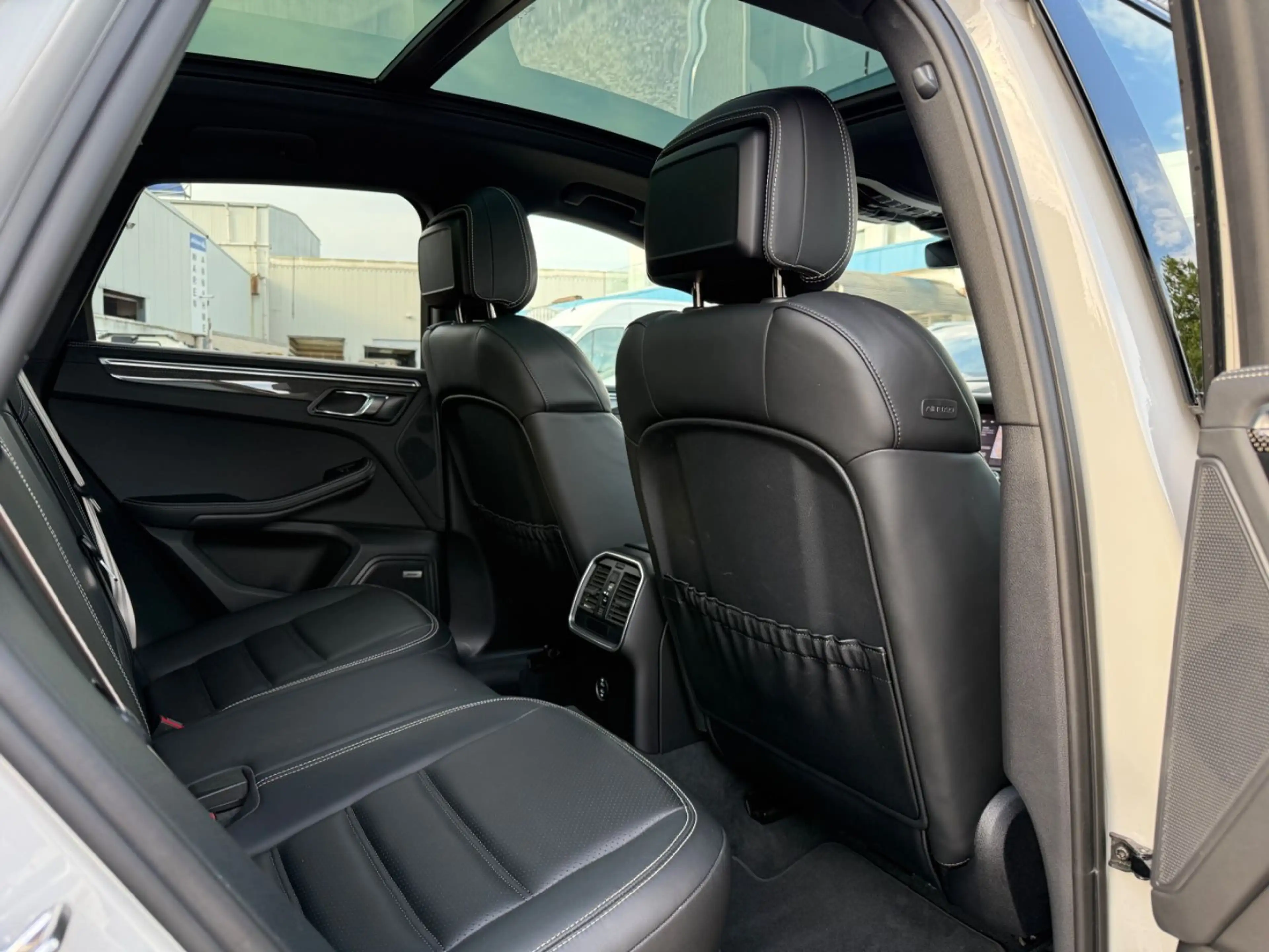 Porsche Macan S Sport-Chrono/18-Wege/Pano/PASM/21/Carb/360/Mem — photo 21