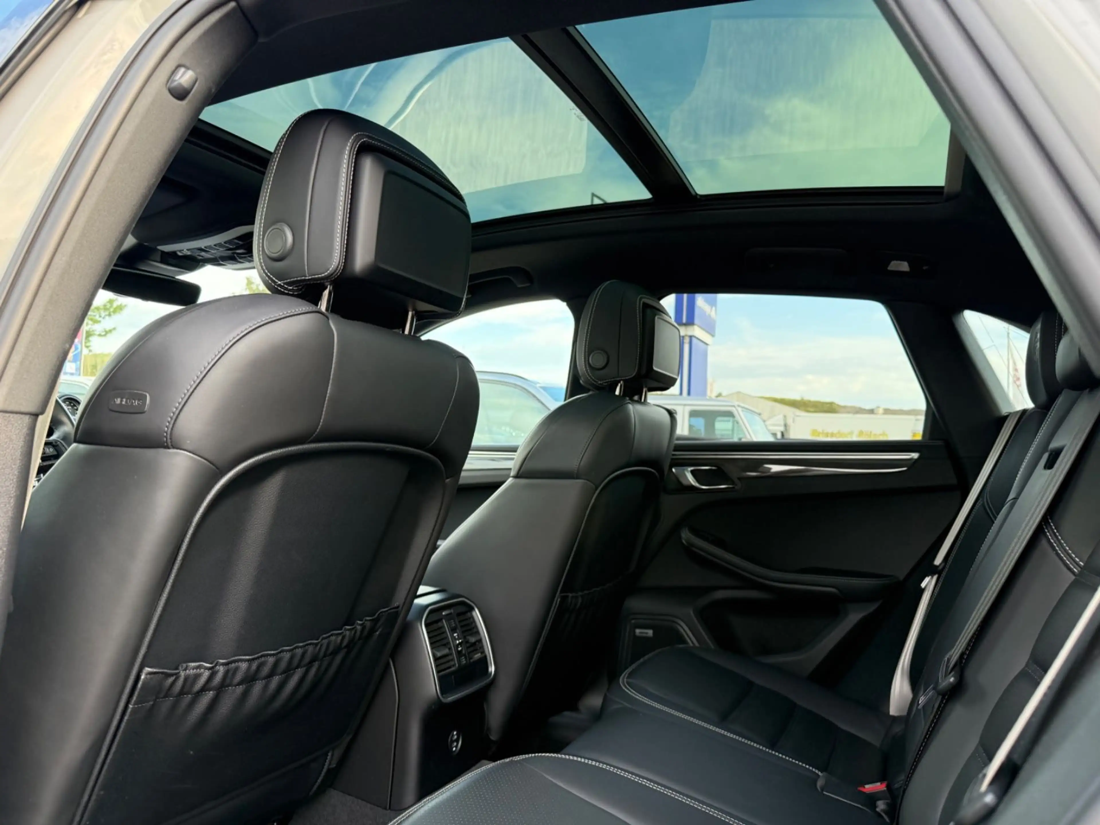 Porsche Macan S Sport-Chrono/18-Wege/Pano/PASM/21/Carb/360/Mem — photo 18
