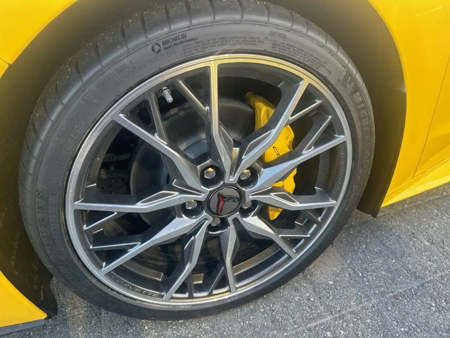 Corvette C8 C8 MY2026 Facelift Stingray Convertible Gelb - 2