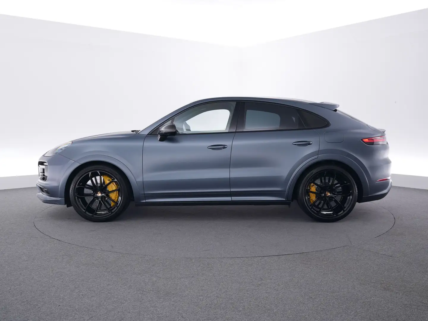 Porsche Cayenne Turbo S E-Hybrid Coupé Grijs - 2
