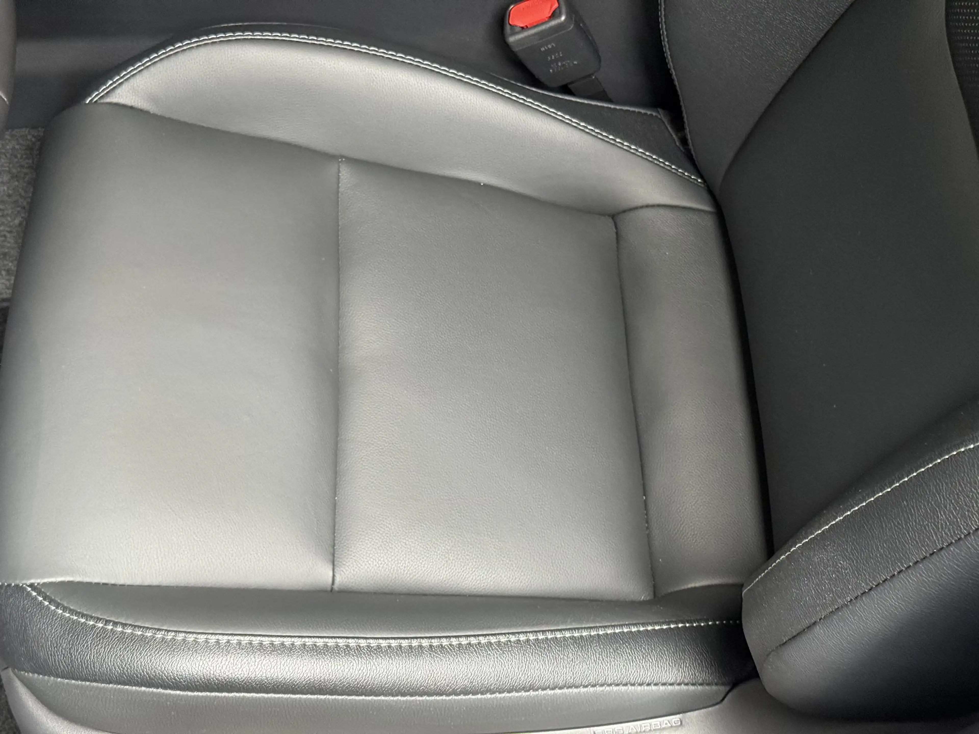 Toyota Hilux Professional Dubbele Cabine 59,2 kWh Electric — photo 12