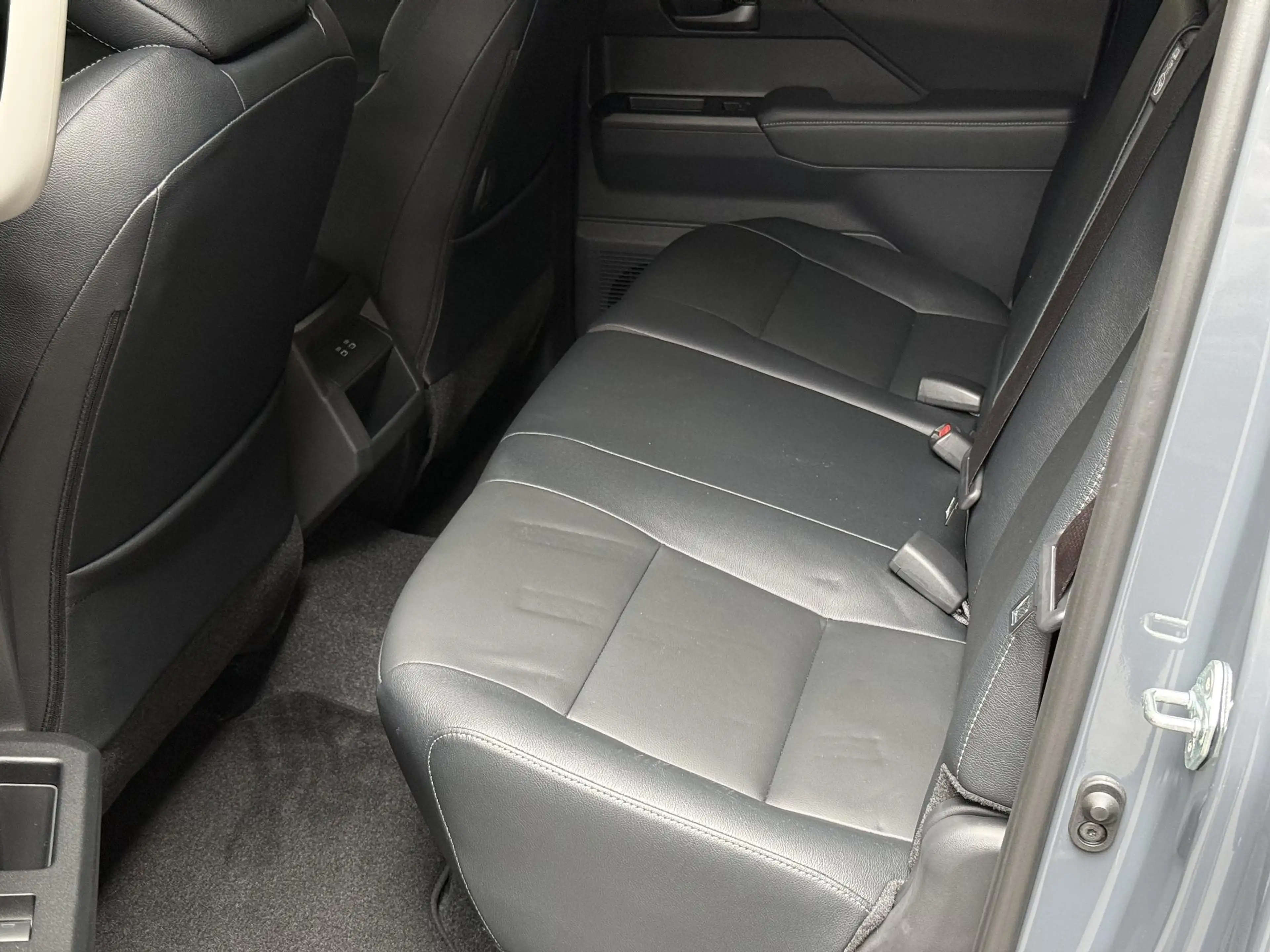 Toyota Hilux Professional Dubbele Cabine 59,2 kWh Electric — photo 24