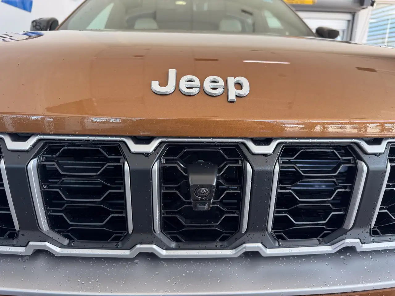 Jeep Grand Cherokee снимка Jeep Grand Cherokee