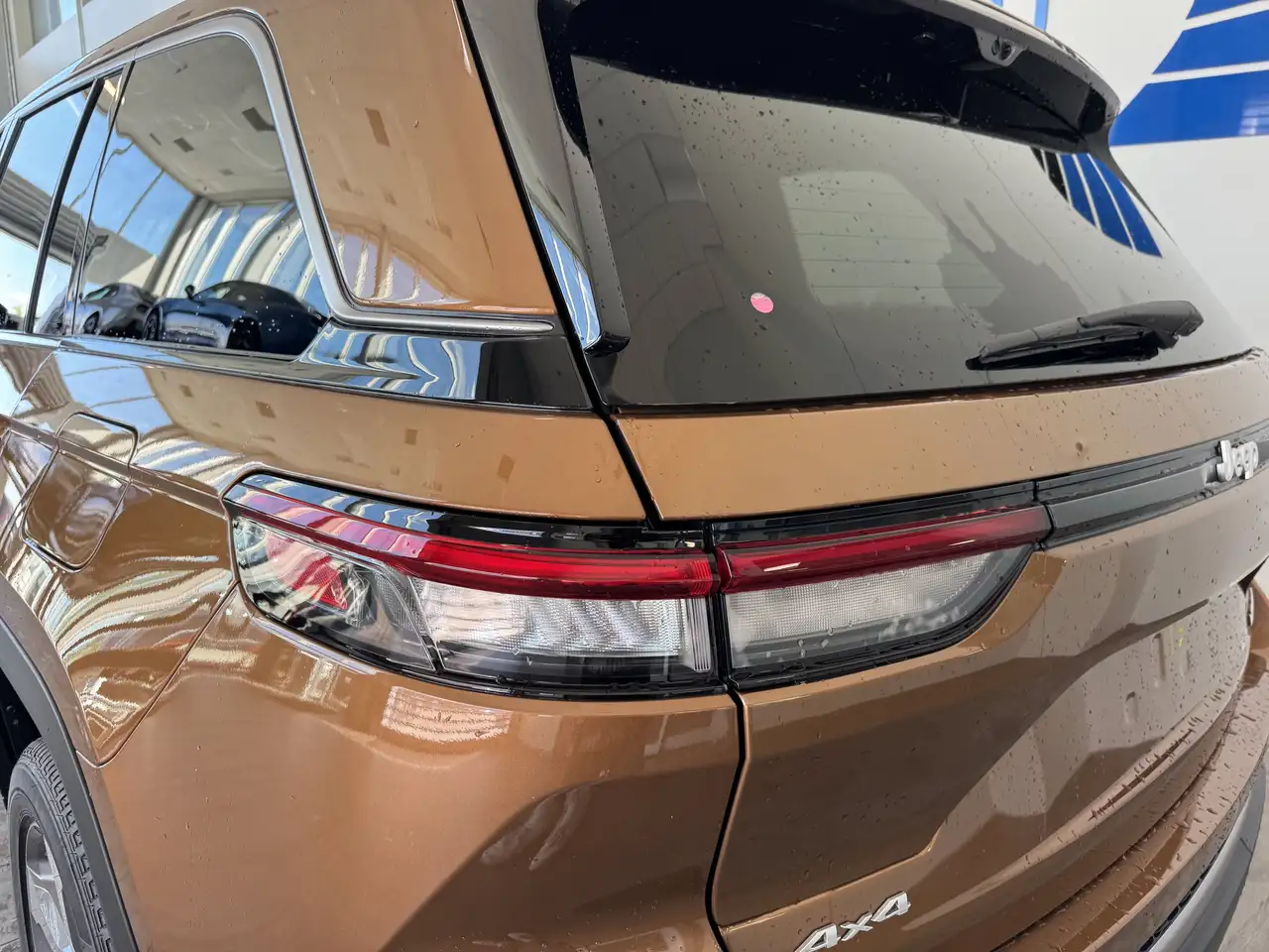 Jeep Grand Cherokee снимка Jeep Grand Cherokee