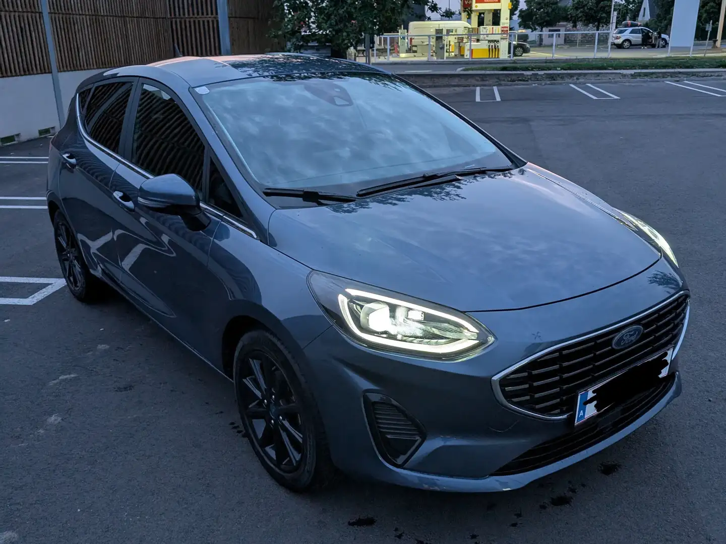Ford Fiesta Fiesta Titanium Hybrid Blau - 2