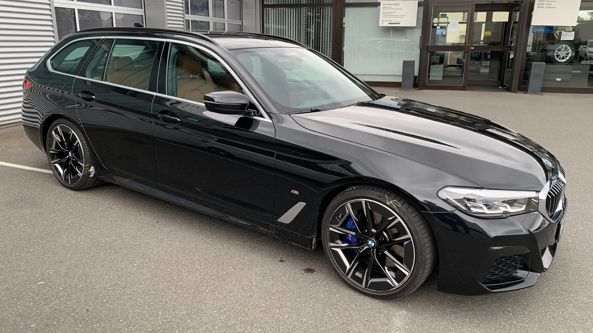 BMW 530 d xDrive M Sport,20"/Driving AssistantProfessional Black - 2