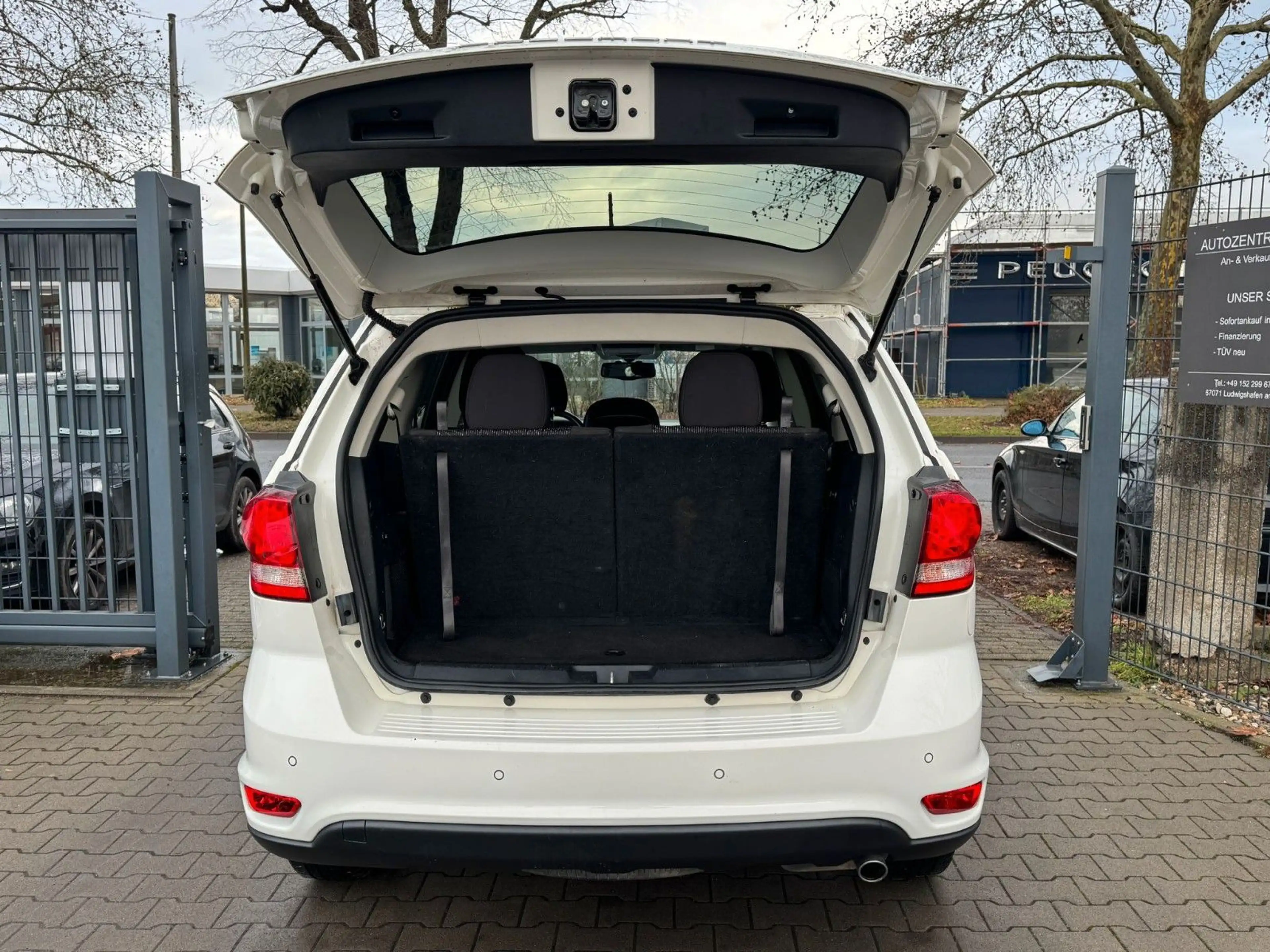Fiat Freemont FREEMONT 2.0l MULTIJET 170 PS 7 SITZE TÜV 12/27 — photo 13