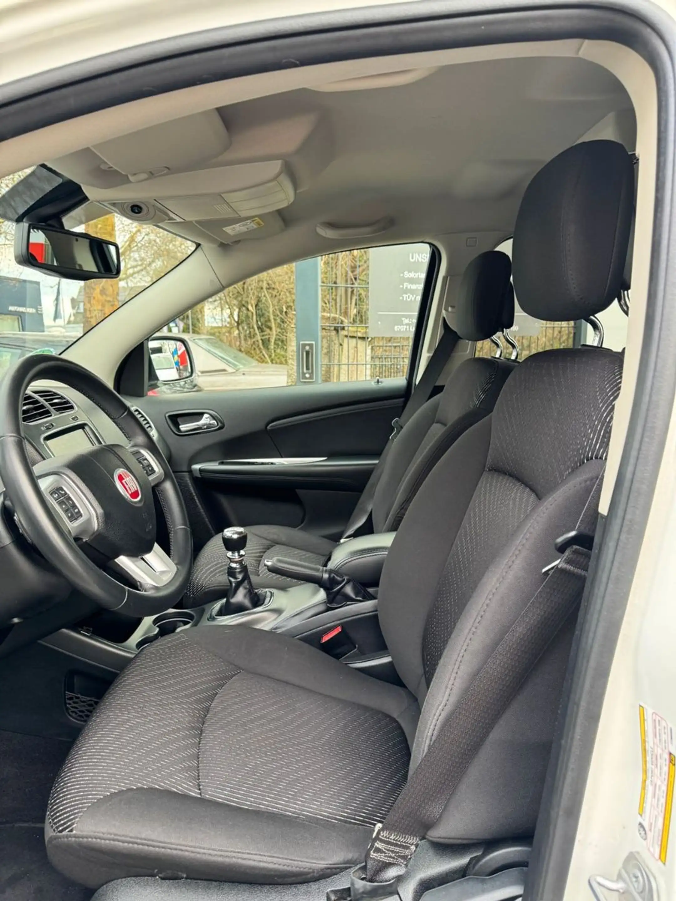 Fiat Freemont FREEMONT 2.0l MULTIJET 170 PS 7 SITZE TÜV 12/27 — photo 6