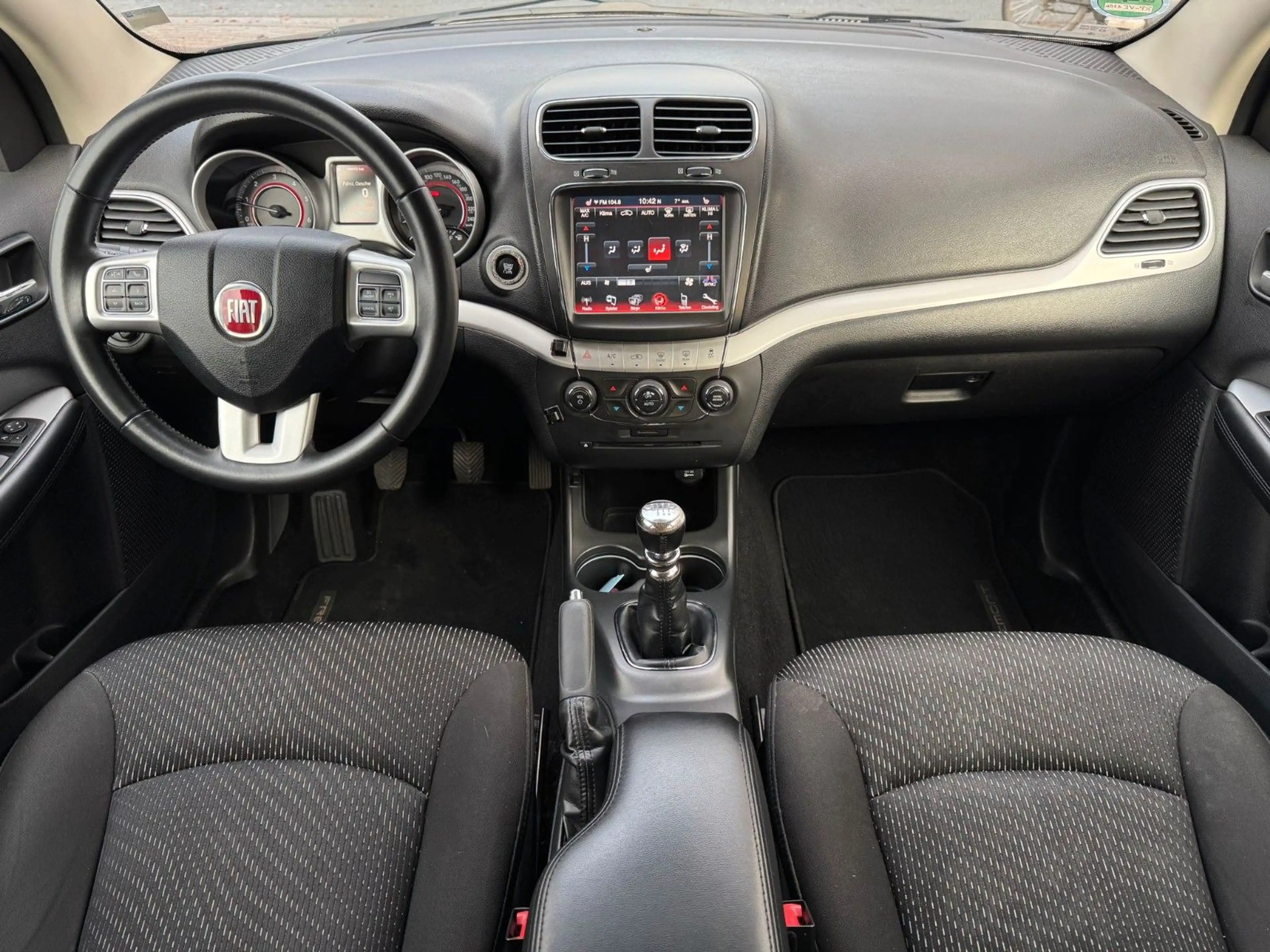 Fiat Freemont FREEMONT 2.0l MULTIJET 170 PS 7 SITZE TÜV 12/27 — photo 7
