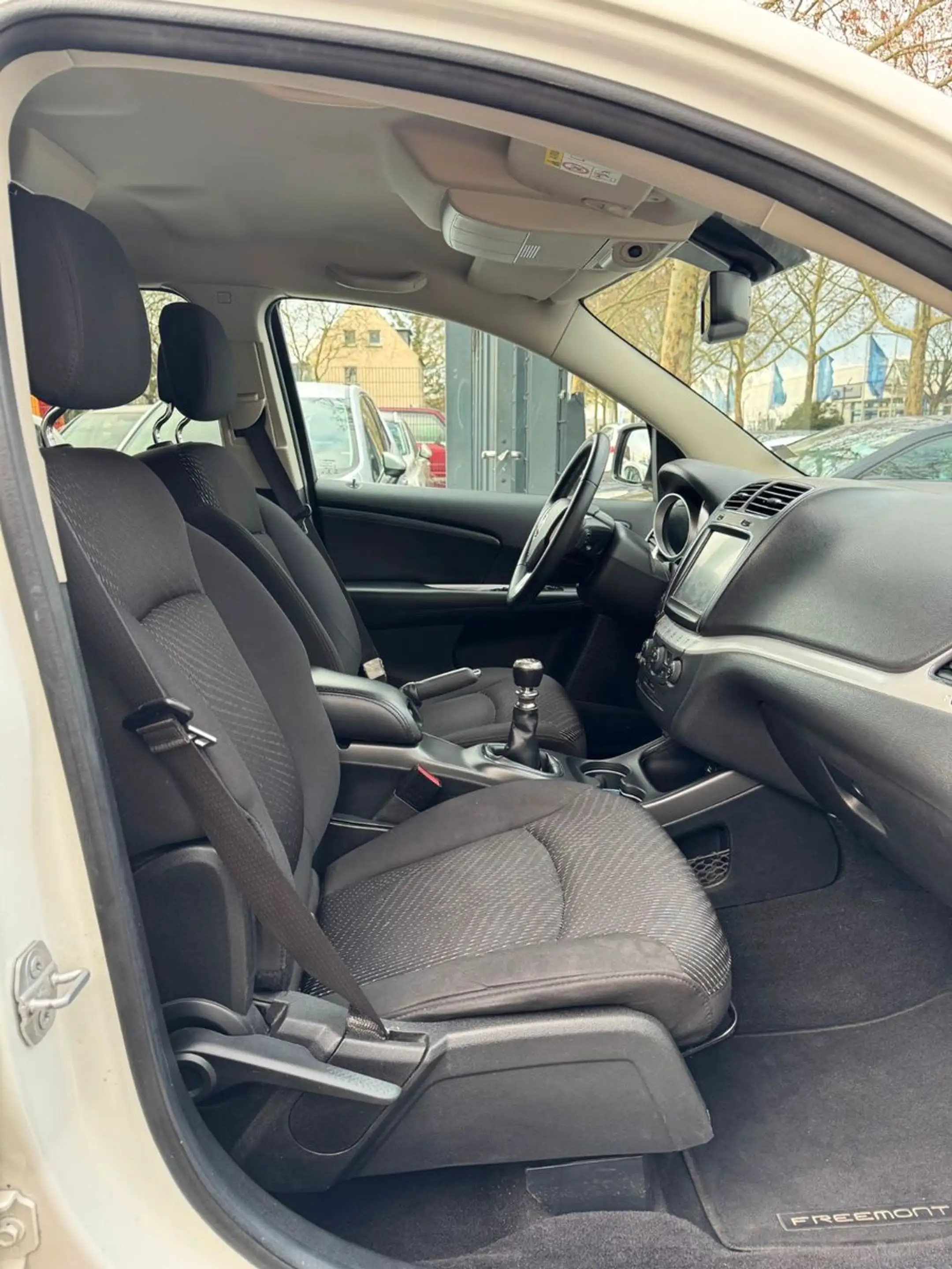 Fiat Freemont FREEMONT 2.0l MULTIJET 170 PS 7 SITZE TÜV 12/27 — photo 8