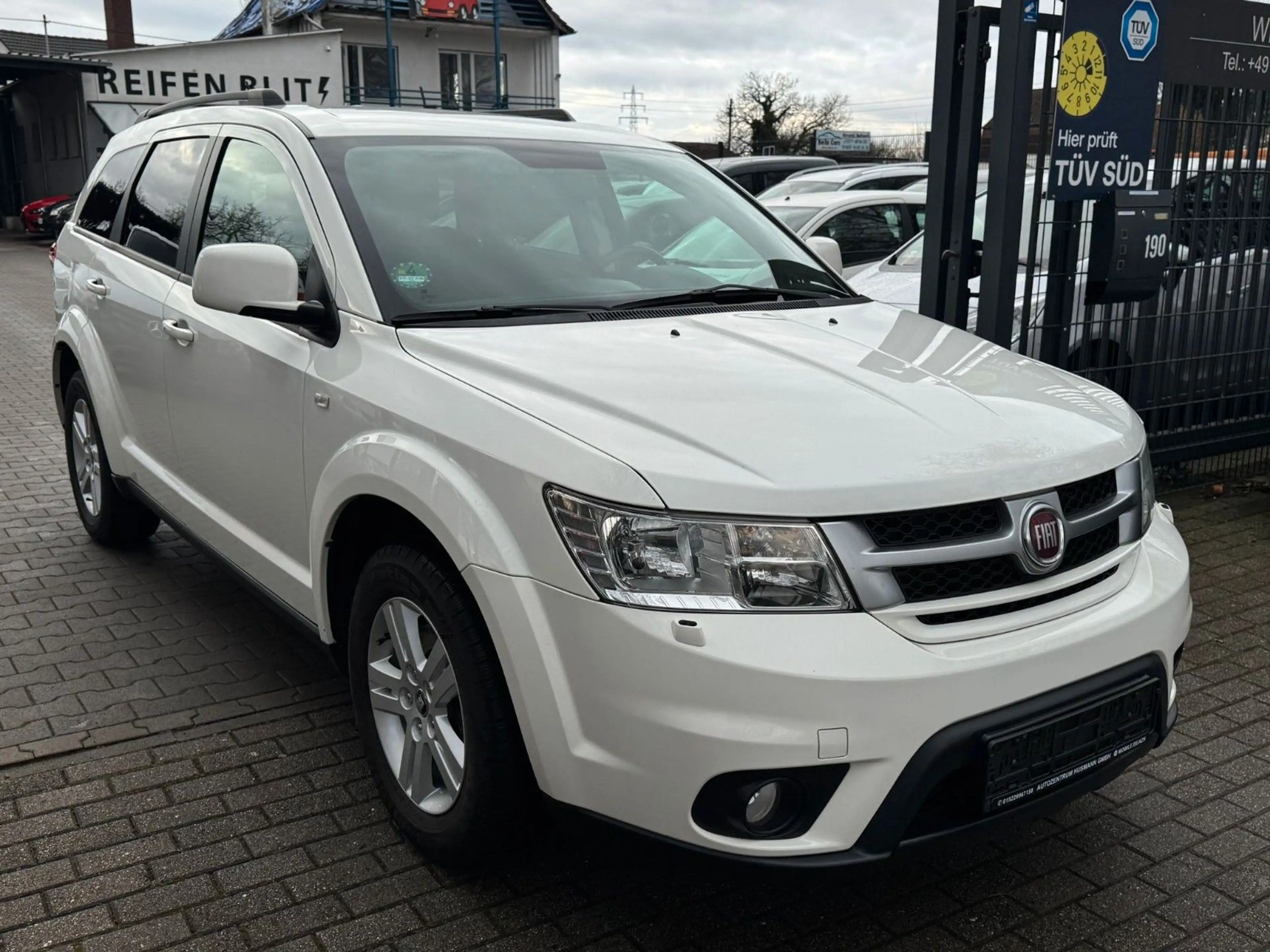 Fiat Freemont FREEMONT 2.0l MULTIJET 170 PS 7 SITZE TÜV 12/27 — photo 5