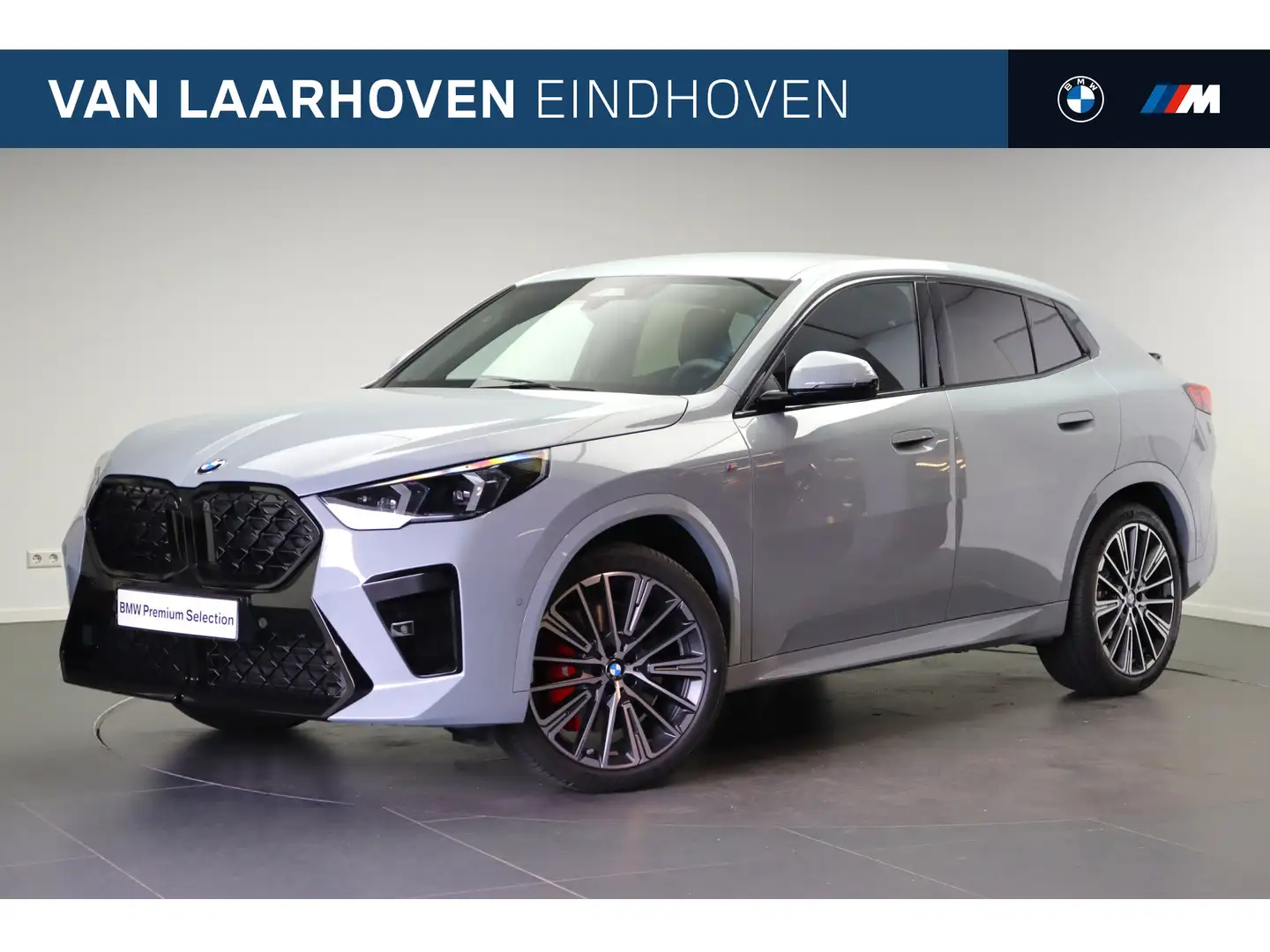 BMW X2 sDrive20i M Sport Automaat / Sportstoelen / Achter Gris - 1