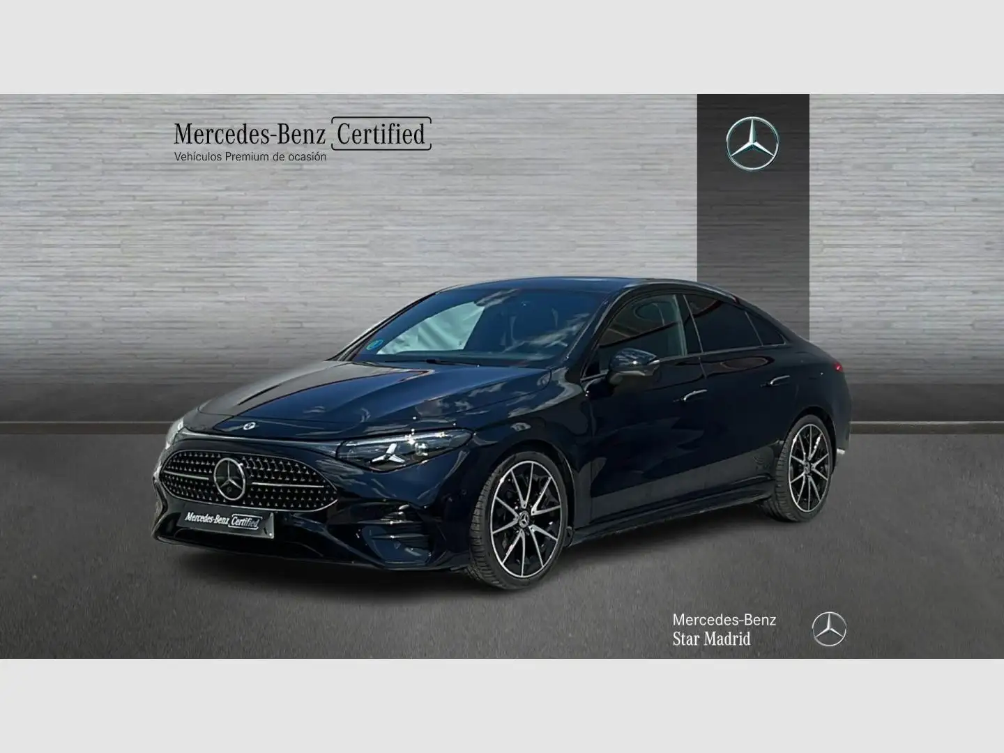 Mercedes-Benz CLA 180 con tecnología híbrida Negro - 1