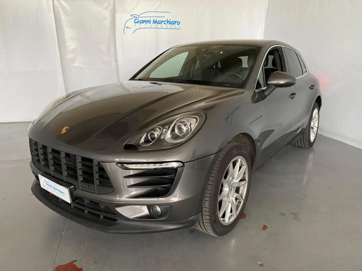 Porsche Macan 3.0 S Diesel Grijs - 1