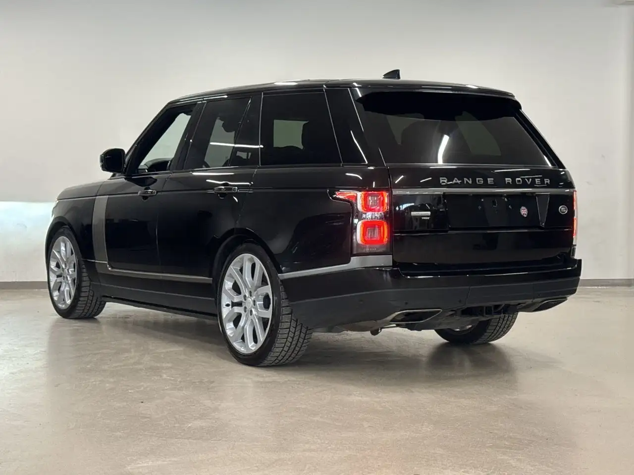 Land Rover Range Rover снимка Land Rover Range Rover