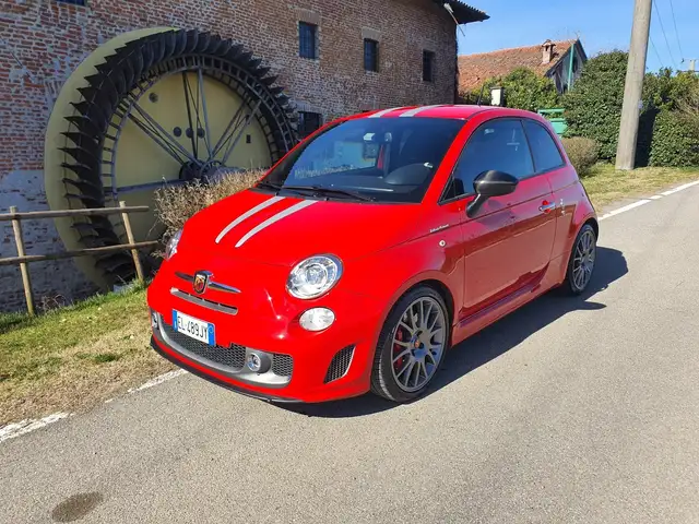 Abarth 695 1.4 16v t. t-jet Tributo Ferrari 180cv MTA