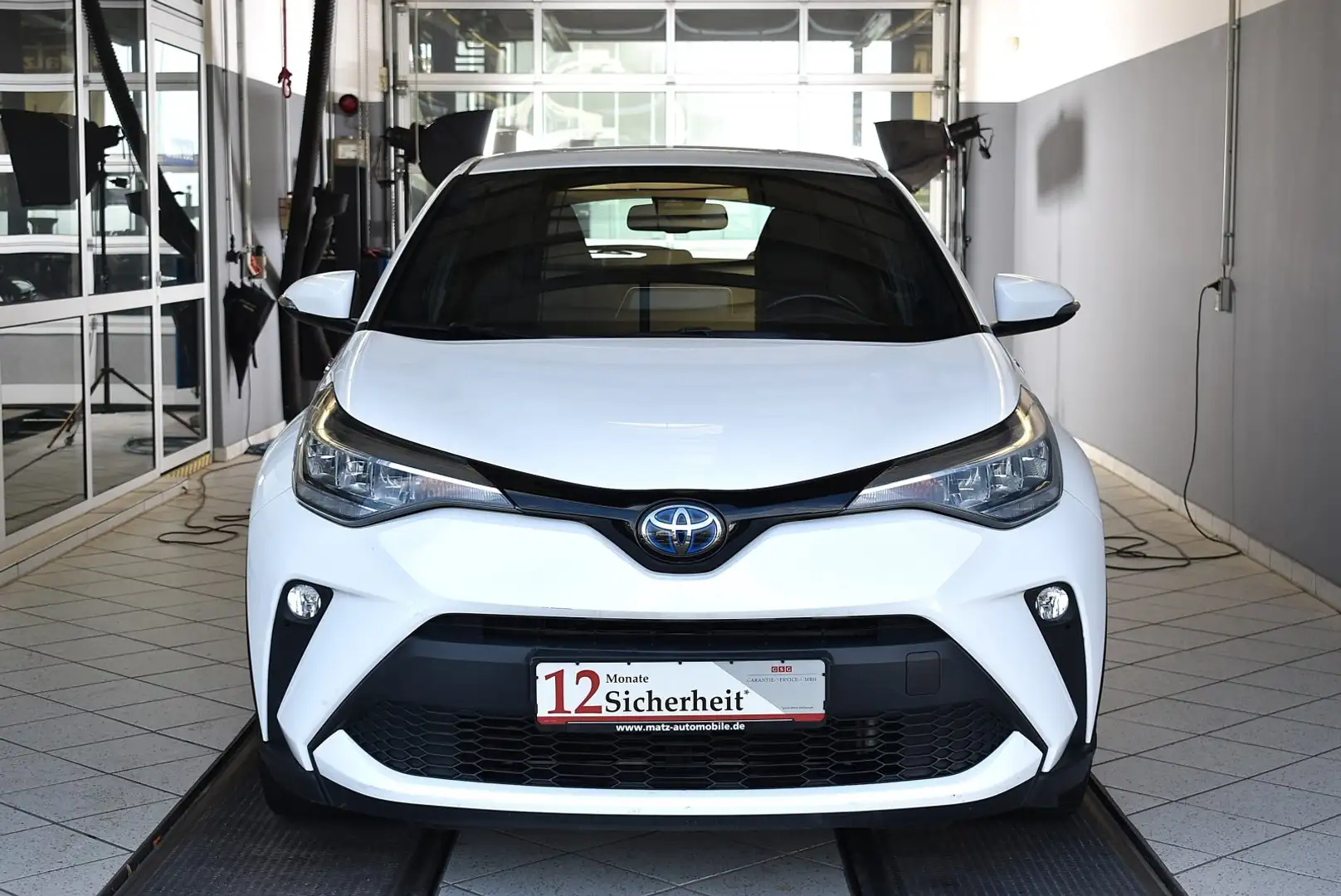 Toyota C-HR 1.8 Hybrid Flow Automatik*LED*PDC Blanc - 2