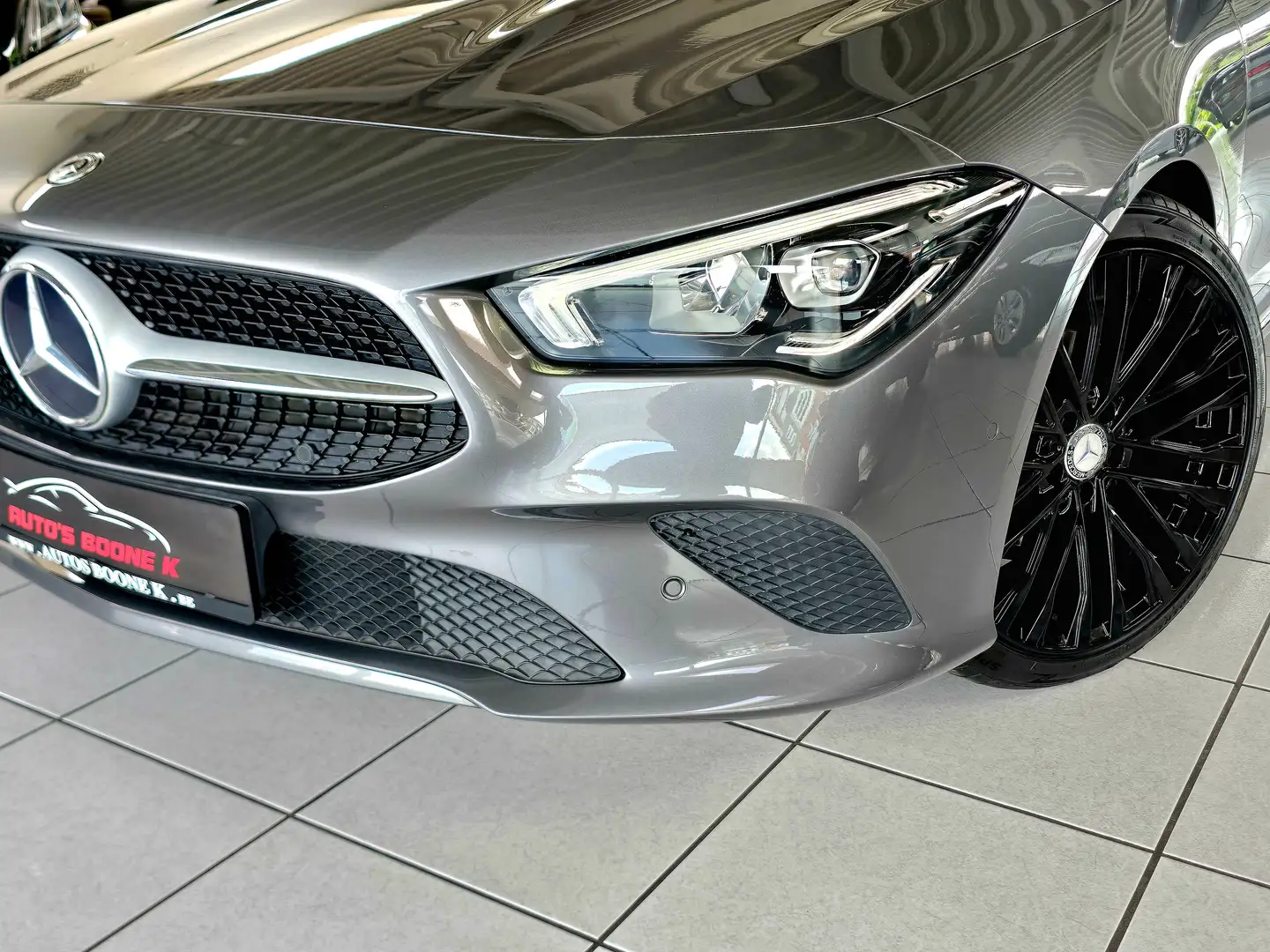 Mercedes-Benz CLA 180 / Dab Radio / Lane assist / Rem assist / Camera Gris - 2