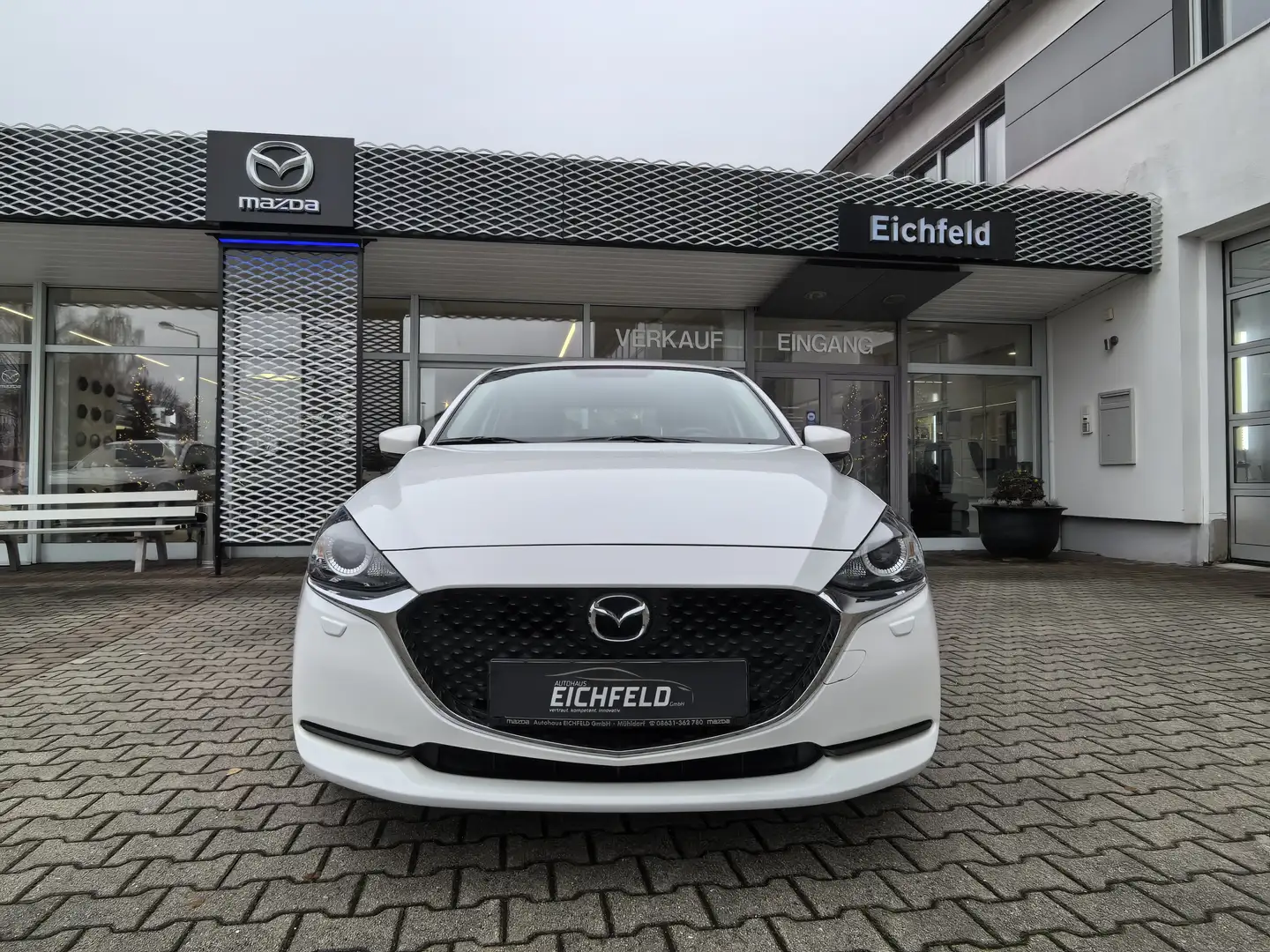 Mazda 2 SKYACTIV-G 90 M Hybrid 6GS CENTERLINE Weiß - 1