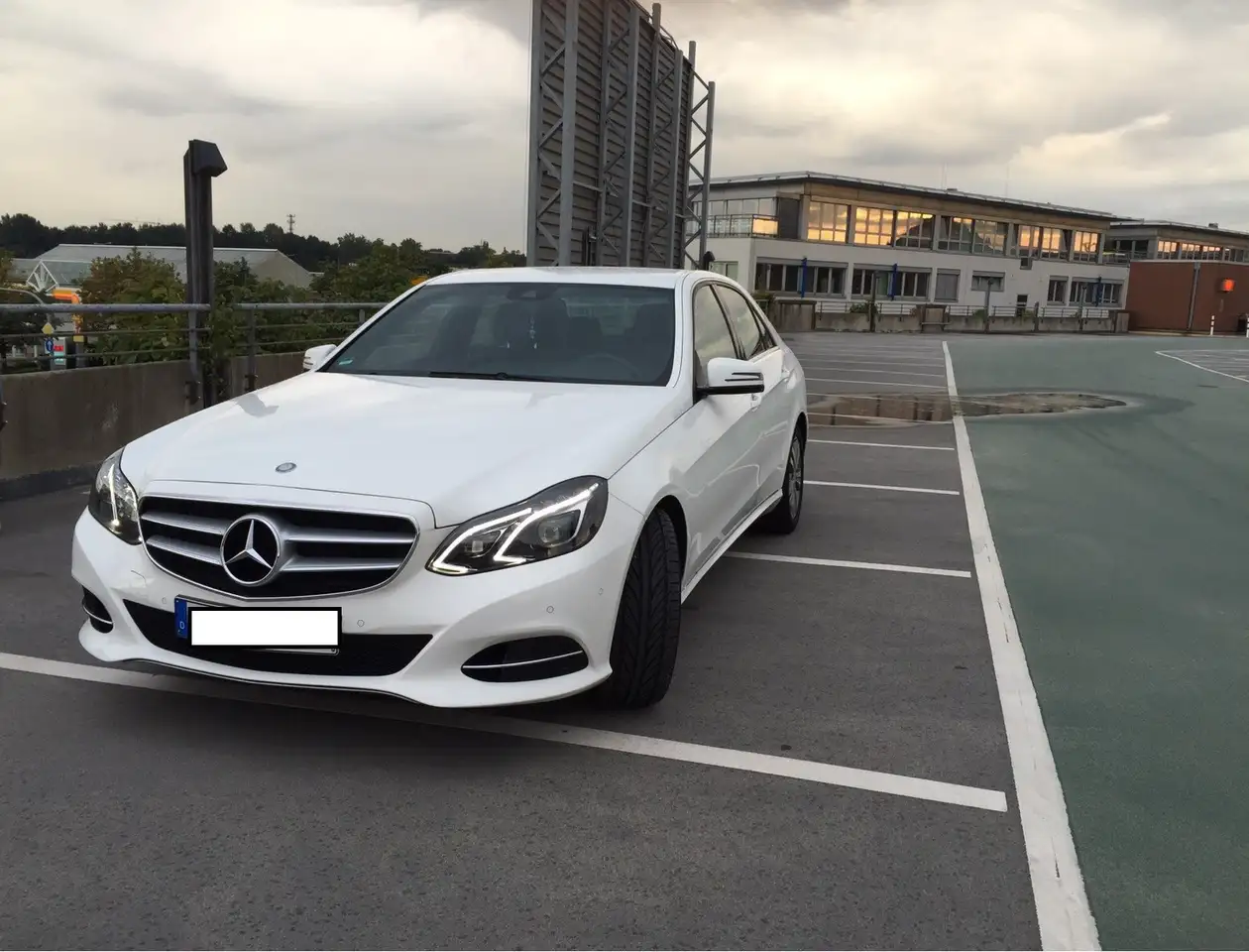 Mercedes-Benz E 220