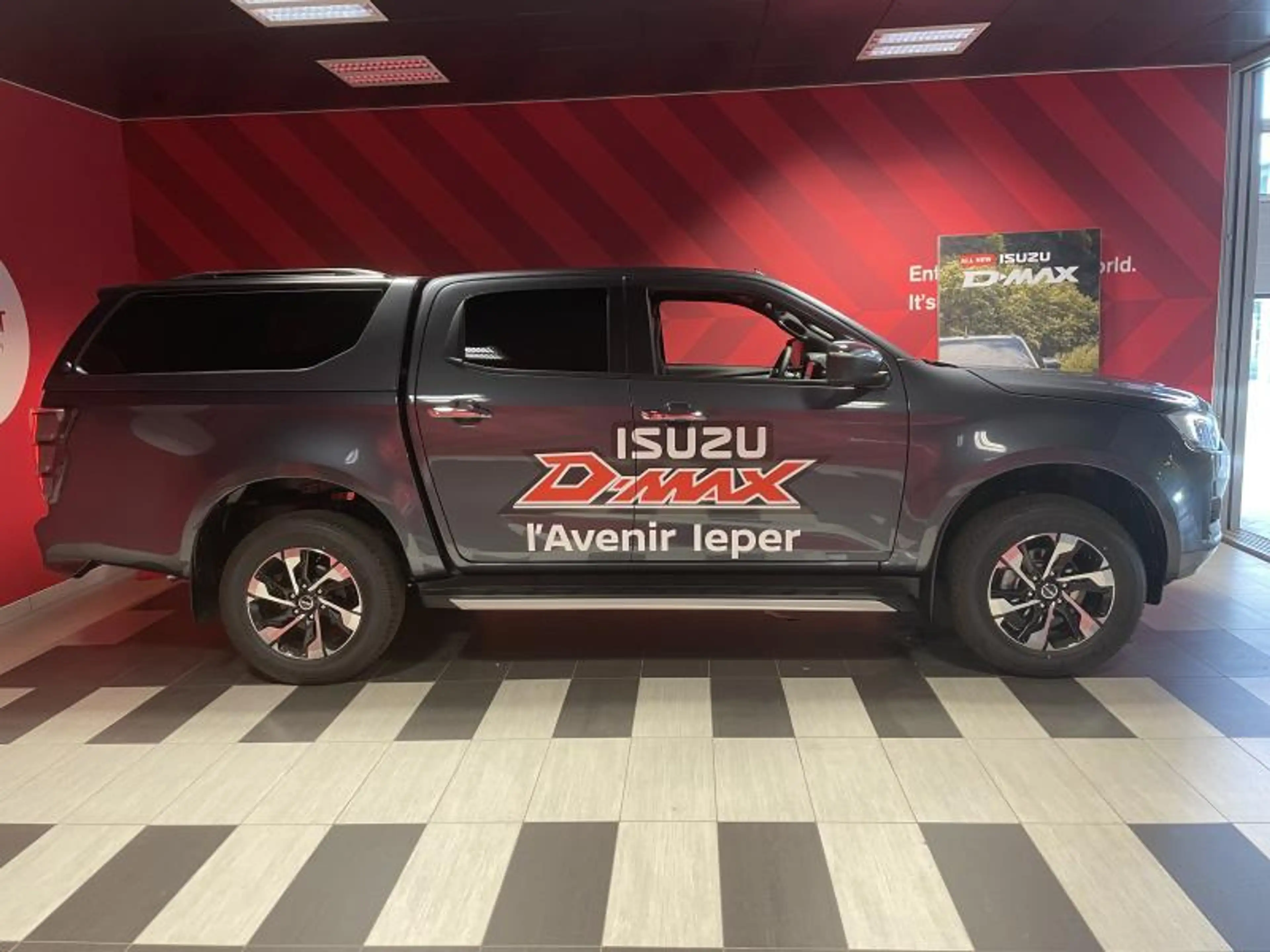 Isuzu D-Max LSX + Hardtop — photo 2