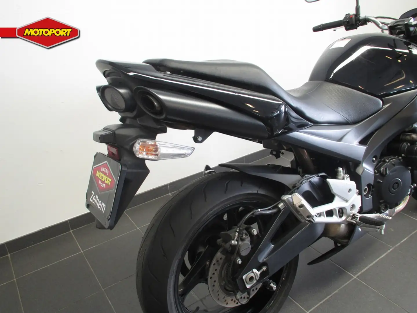 Suzuki GSR 600 ABS Zwart - 2