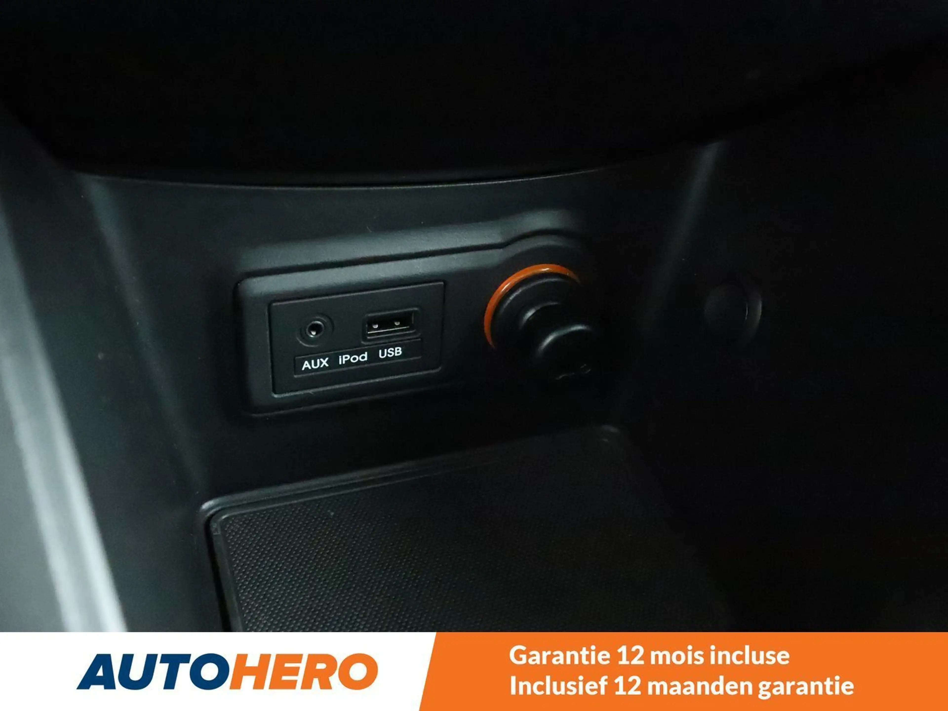 Kia Venga 1.4 Dream Team — photo 13