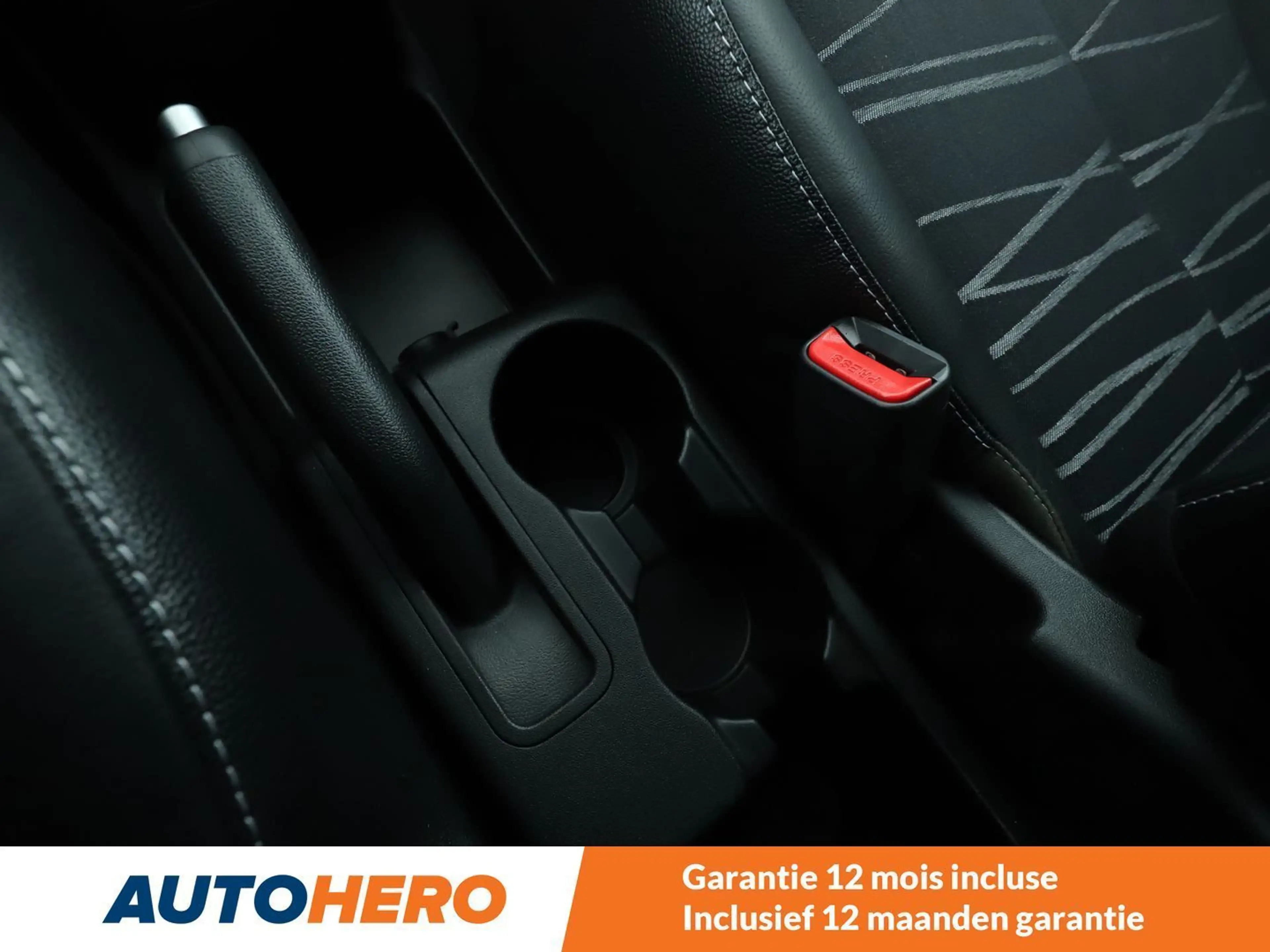 Kia Venga 1.4 Dream Team — photo 14